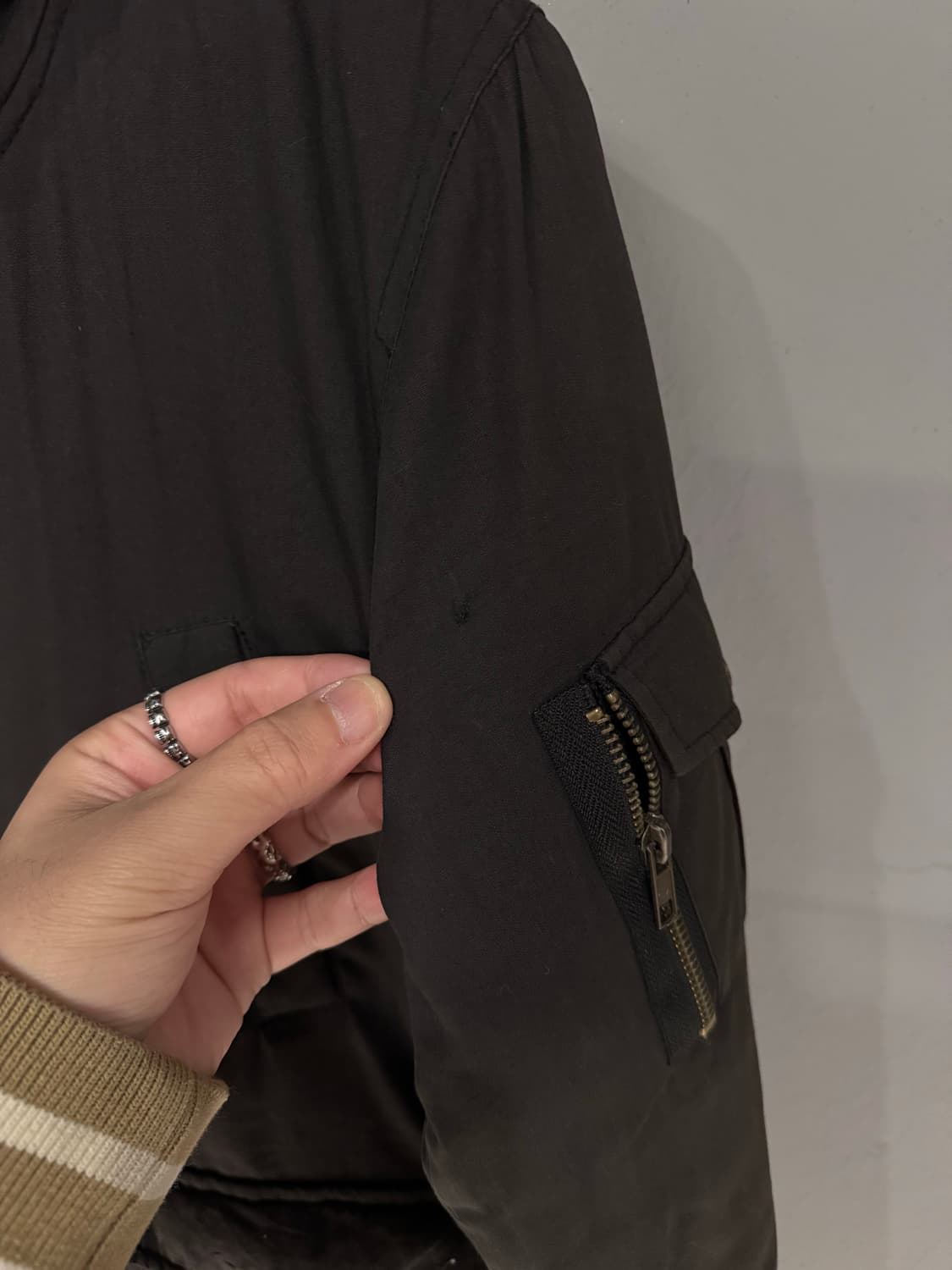 Anne 버클 디테일 후드 점퍼  상품이미지6