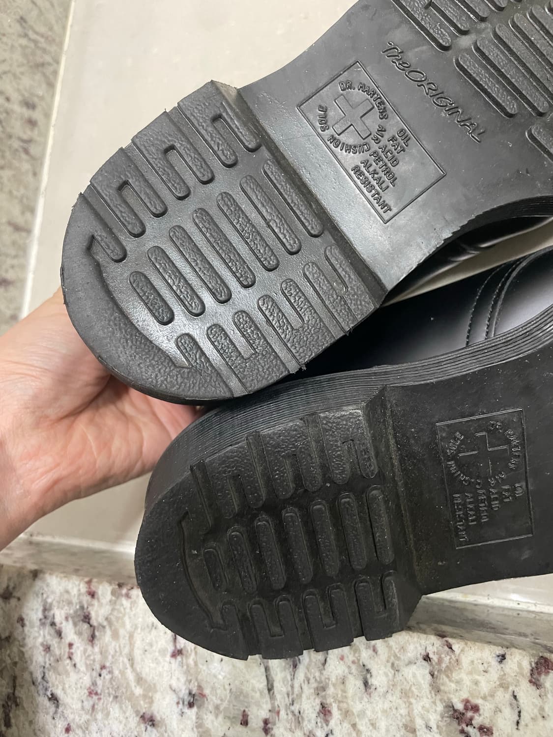 닥터마틴 1461모노 uk4사이즈 상품이미지3