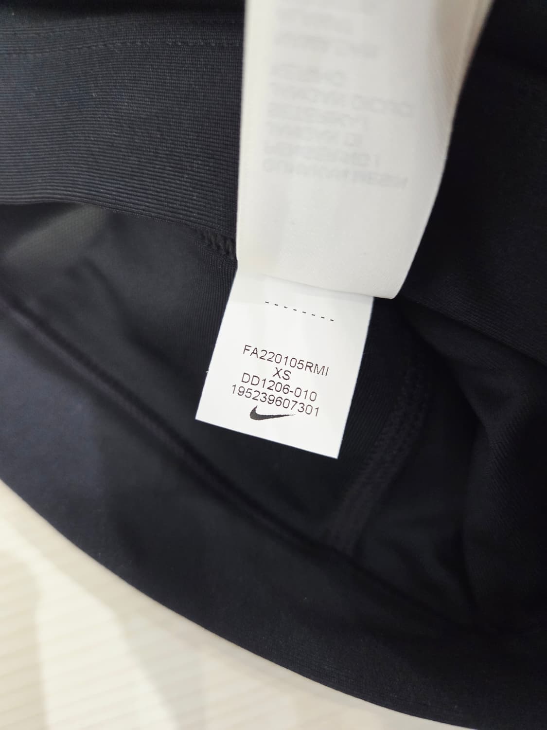 나이키 블랙 집업 스포츠 브라_XS 상품이미지5