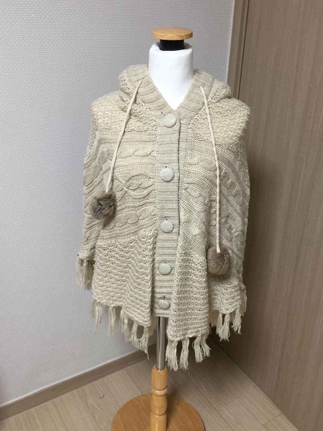 빈티지 모리걸 사와코 모카 폼폼이 케이프 상품이미지1