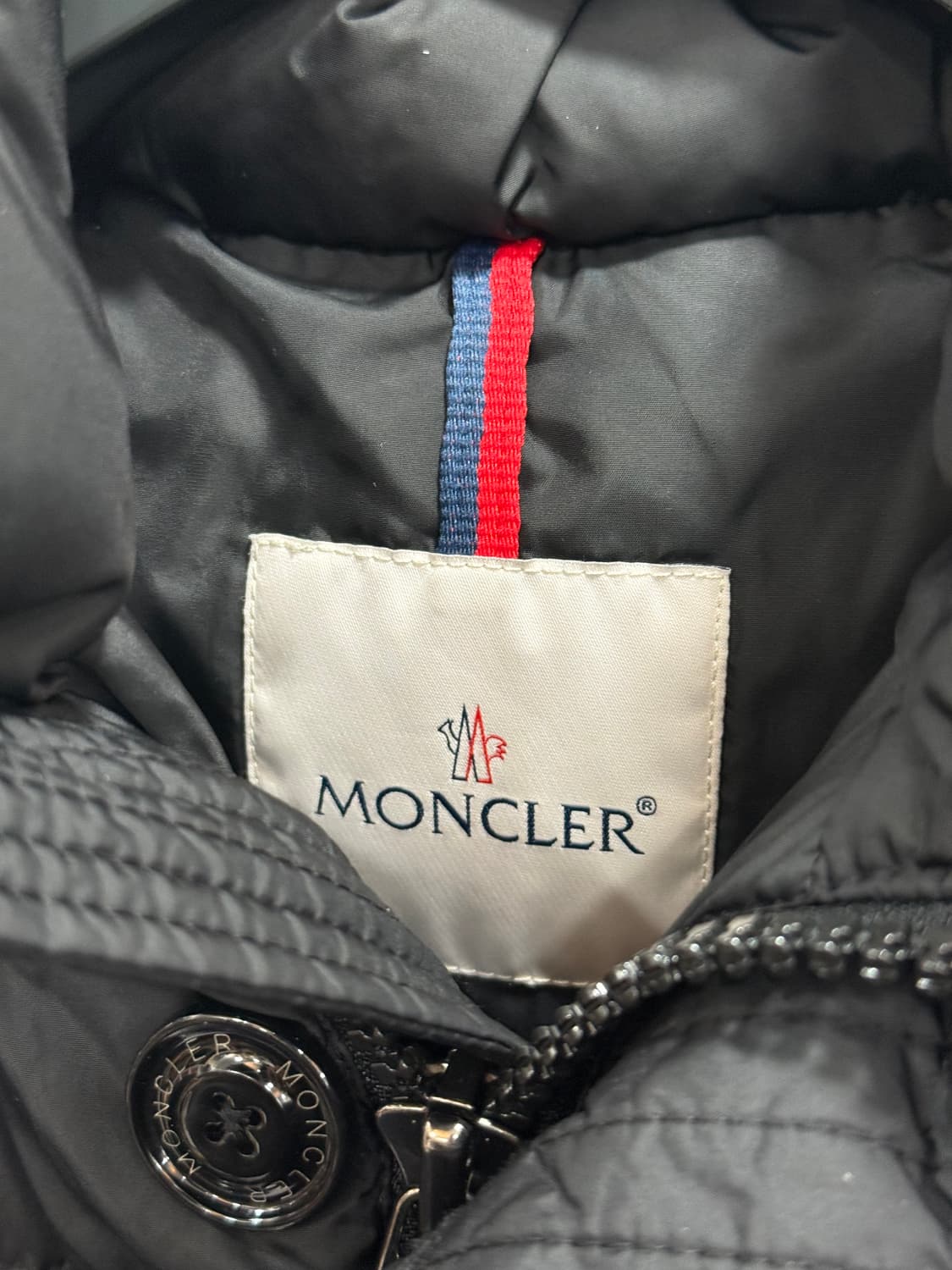 몽클레어 클루니 패딩 3사이즈  상품이미지4