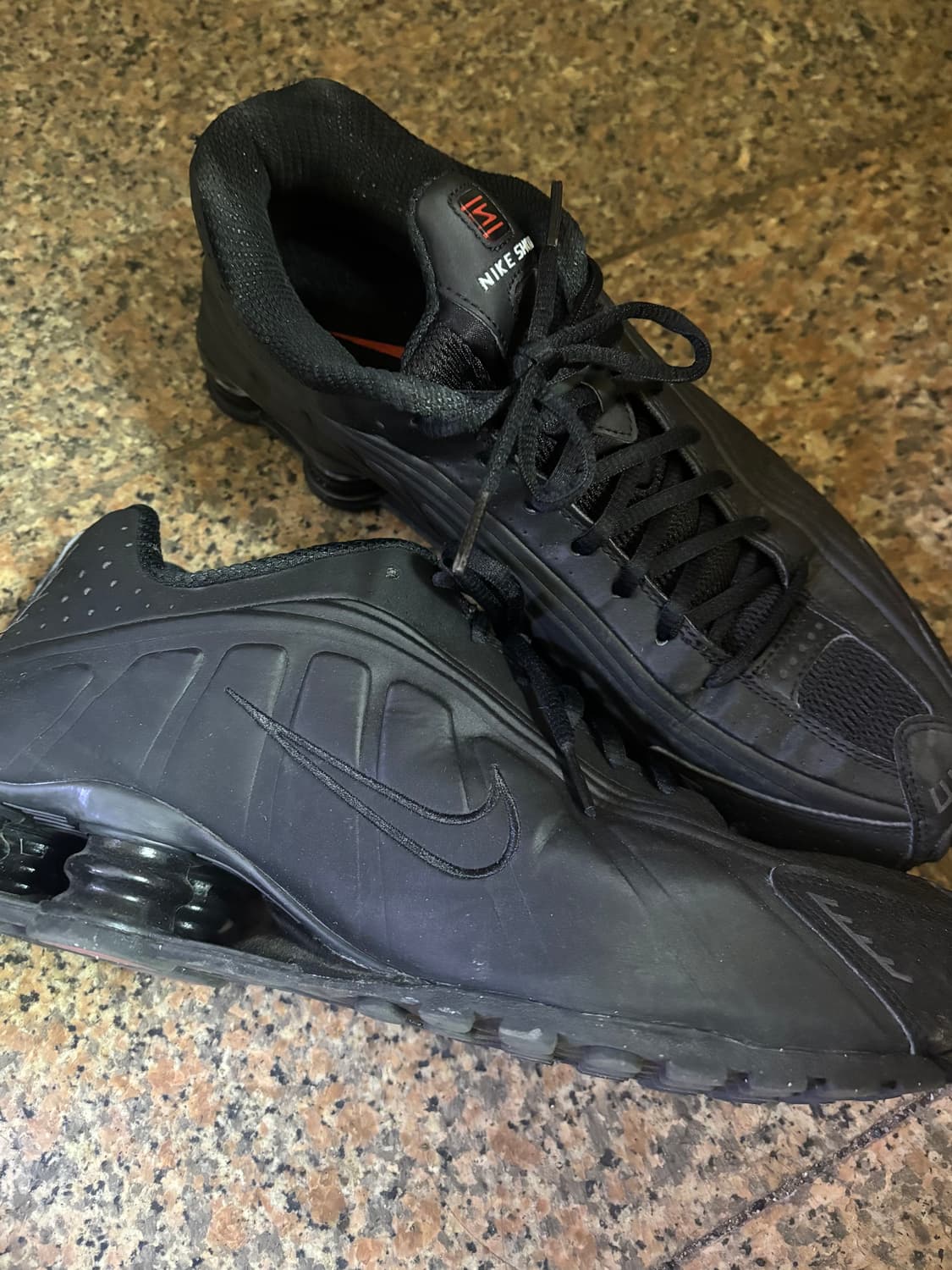 W290) 나이키 샥스 r4 블랙 상품이미지1