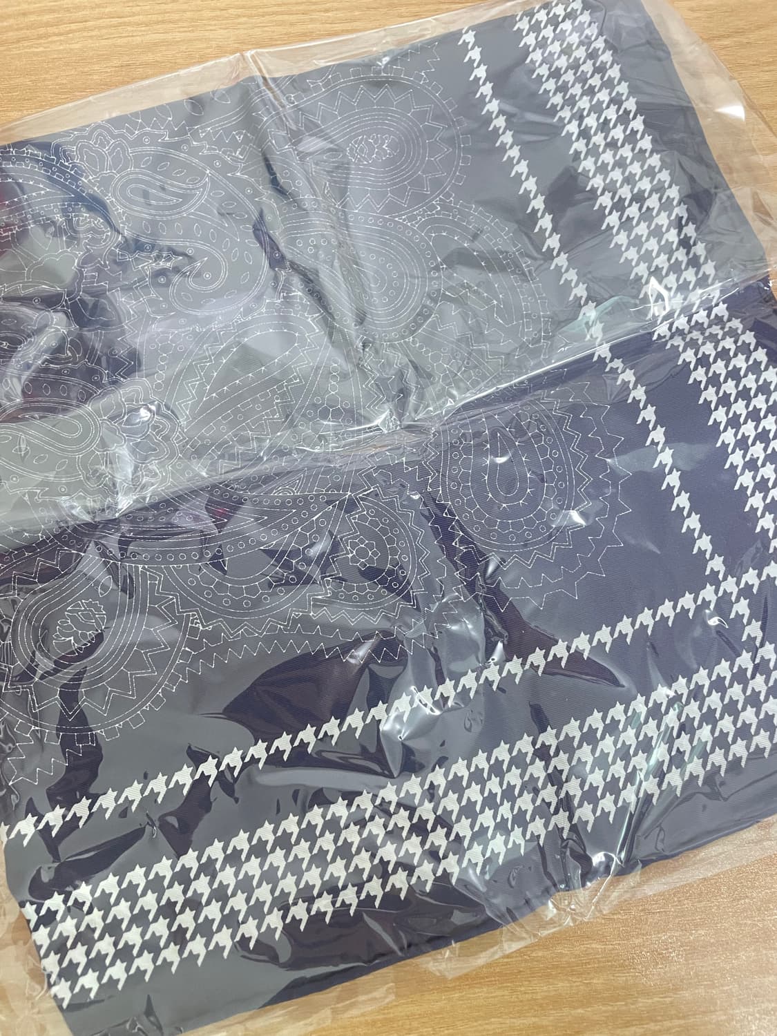 솔로이스트 실크 스카프 상품이미지1