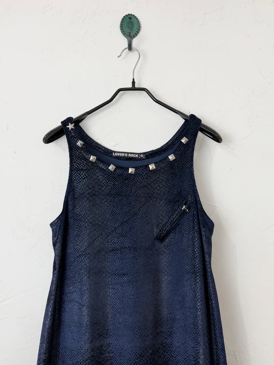 SUPER LOVERS 스터디드 벨벳 롱 원피스 상품이미지2