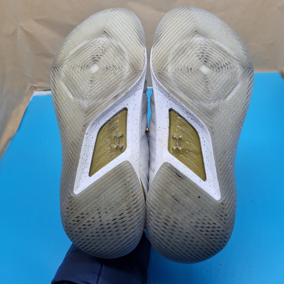 언더아머 커리5 농구화 270 상품이미지3