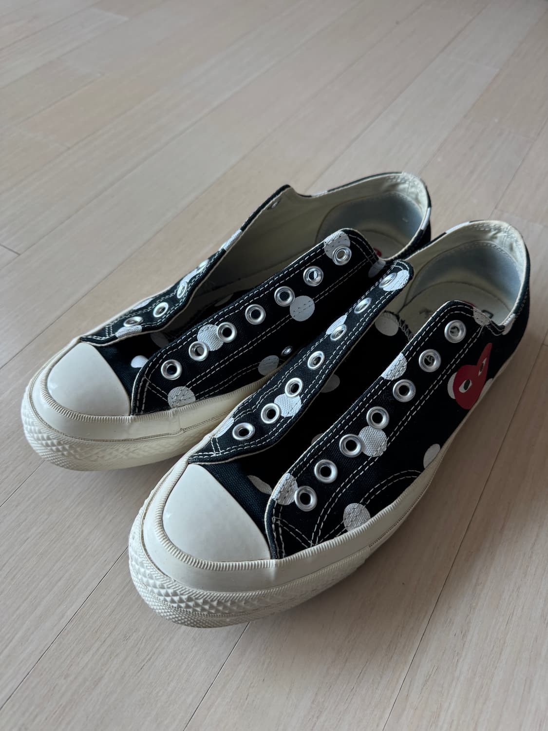 꼼데가르송 x 컨버스 도츠 패턴 상품이미지1