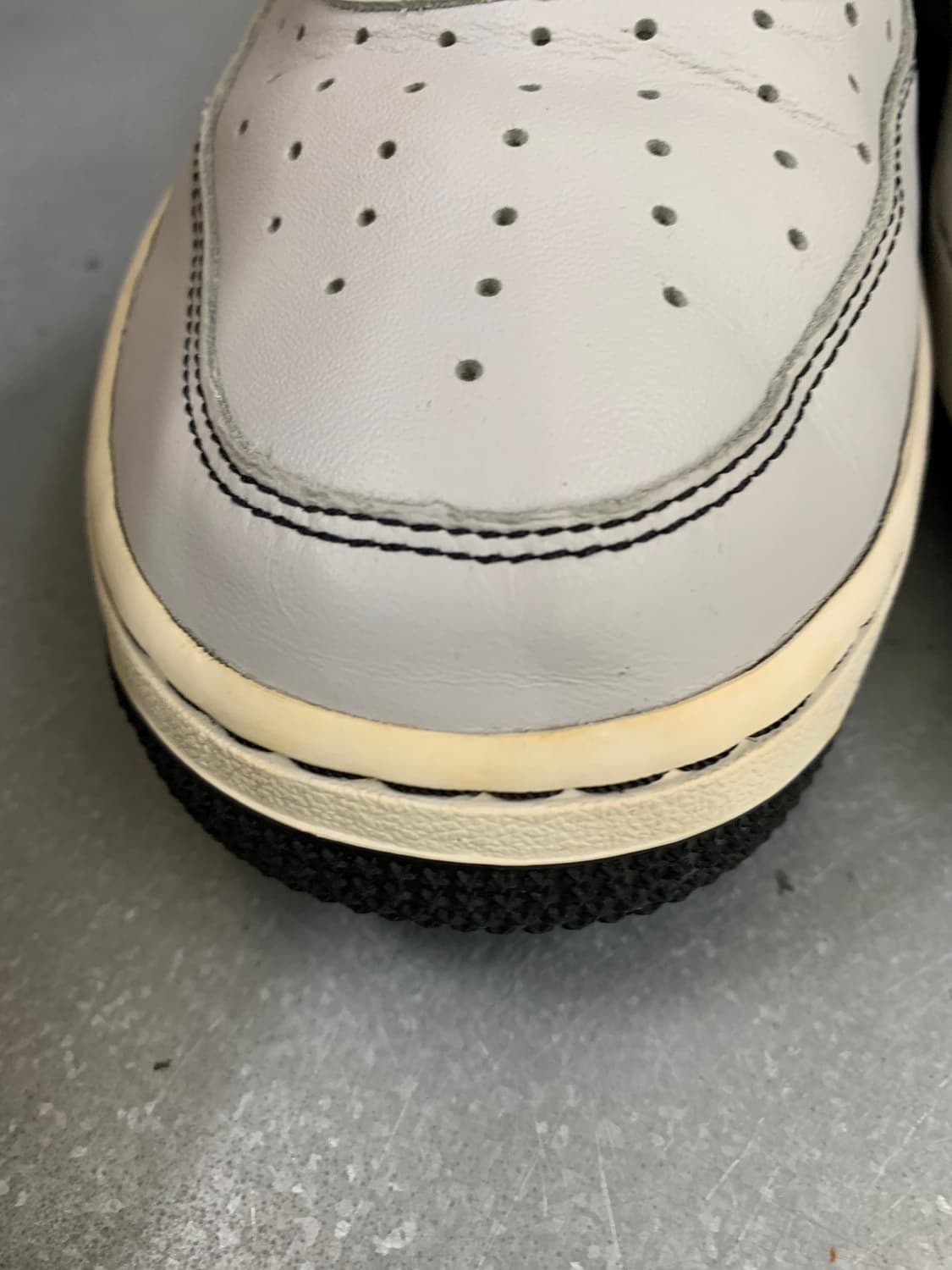 나이키 에어 포스 1 로우 뉴트럴 그레이 260 상품이미지9