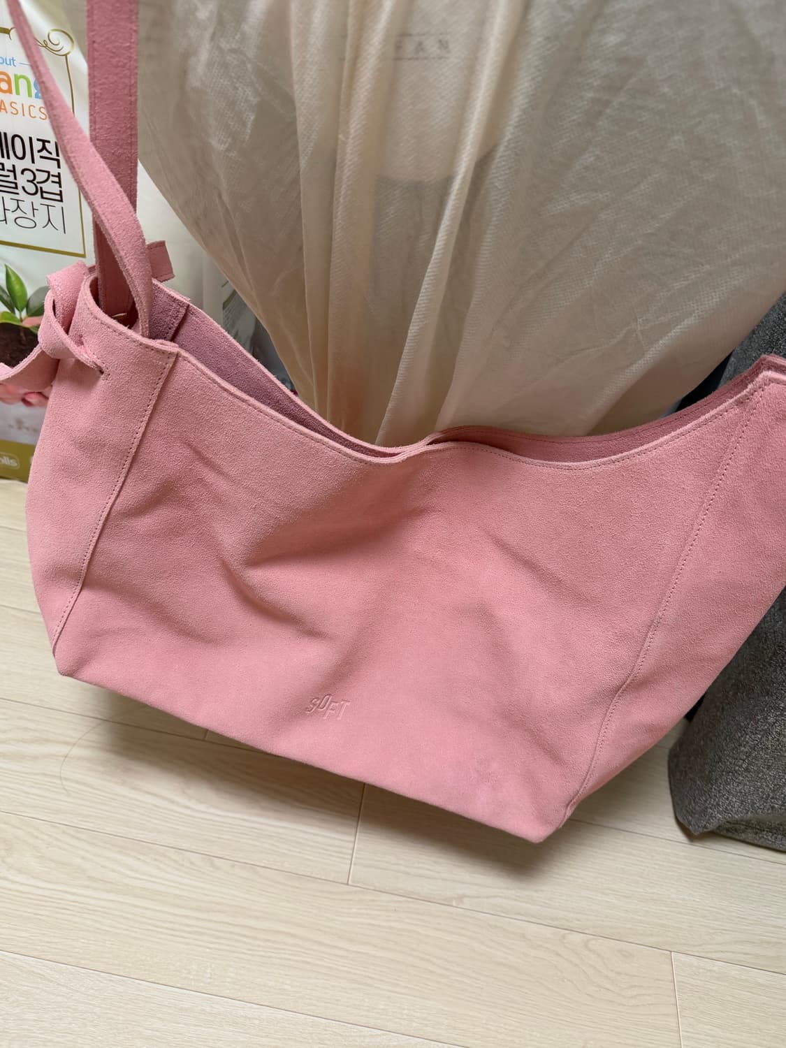 SOFT SEOUL 스웨이드 베이비핑크 빅백(2회착용/상태좋음/현재품절) 상품이미지4