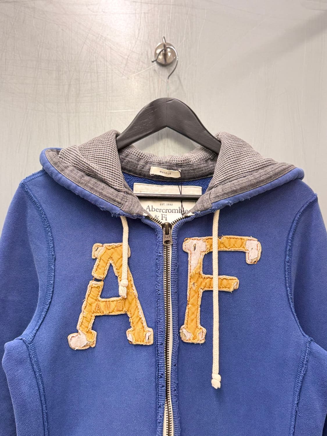 Abercrombie & Fitch 아베크롬비 앤 피치 블루컬러 빅로고  상품이미지2