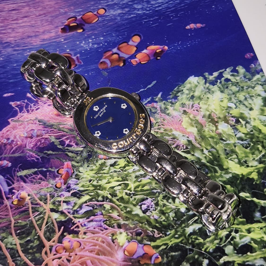 90s 꾸레쥬 스페이스 에이지 블루 꽃잎 시계 상품이미지8