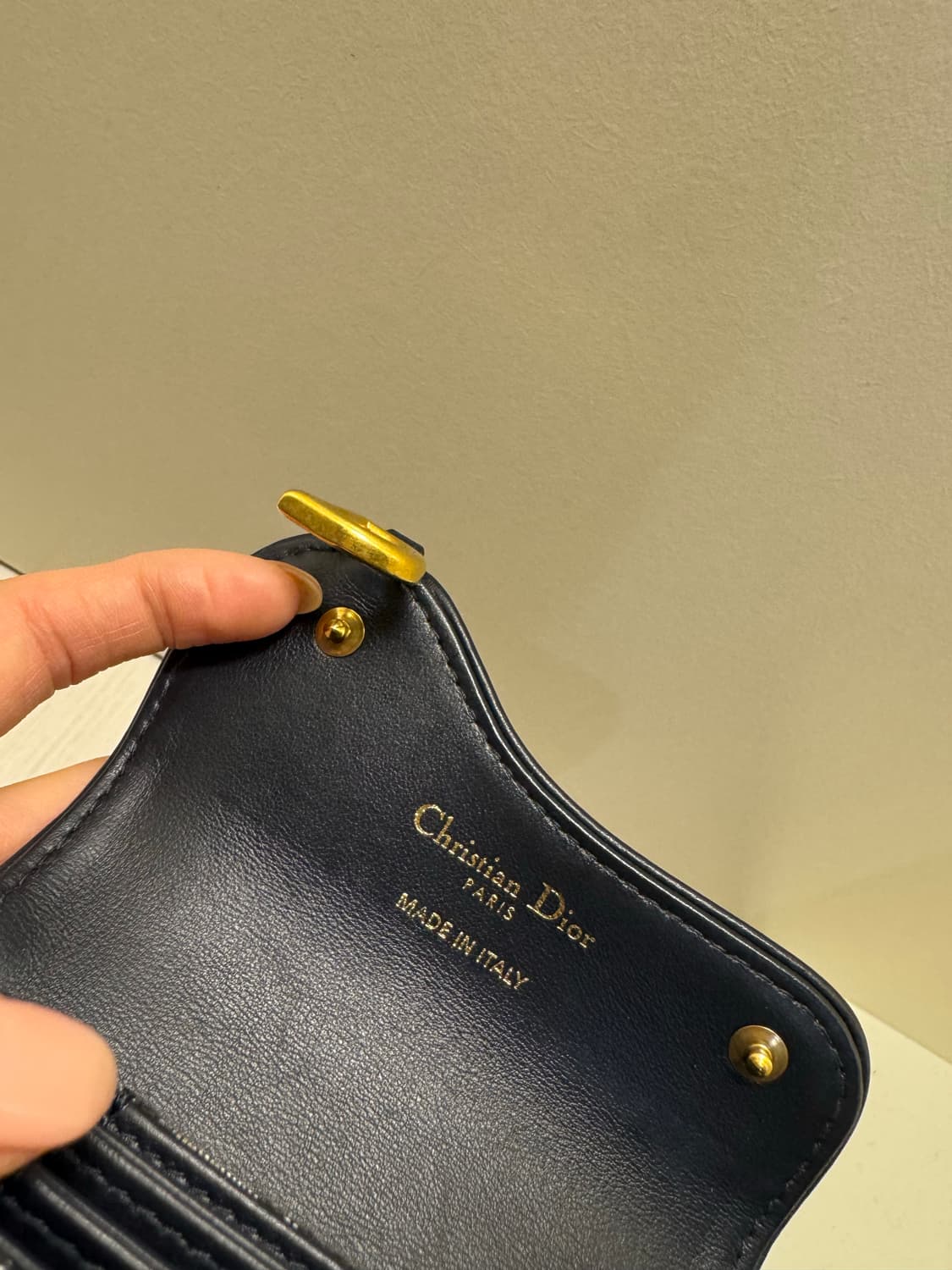 디올 오블리크 새들 지갑 상품이미지9