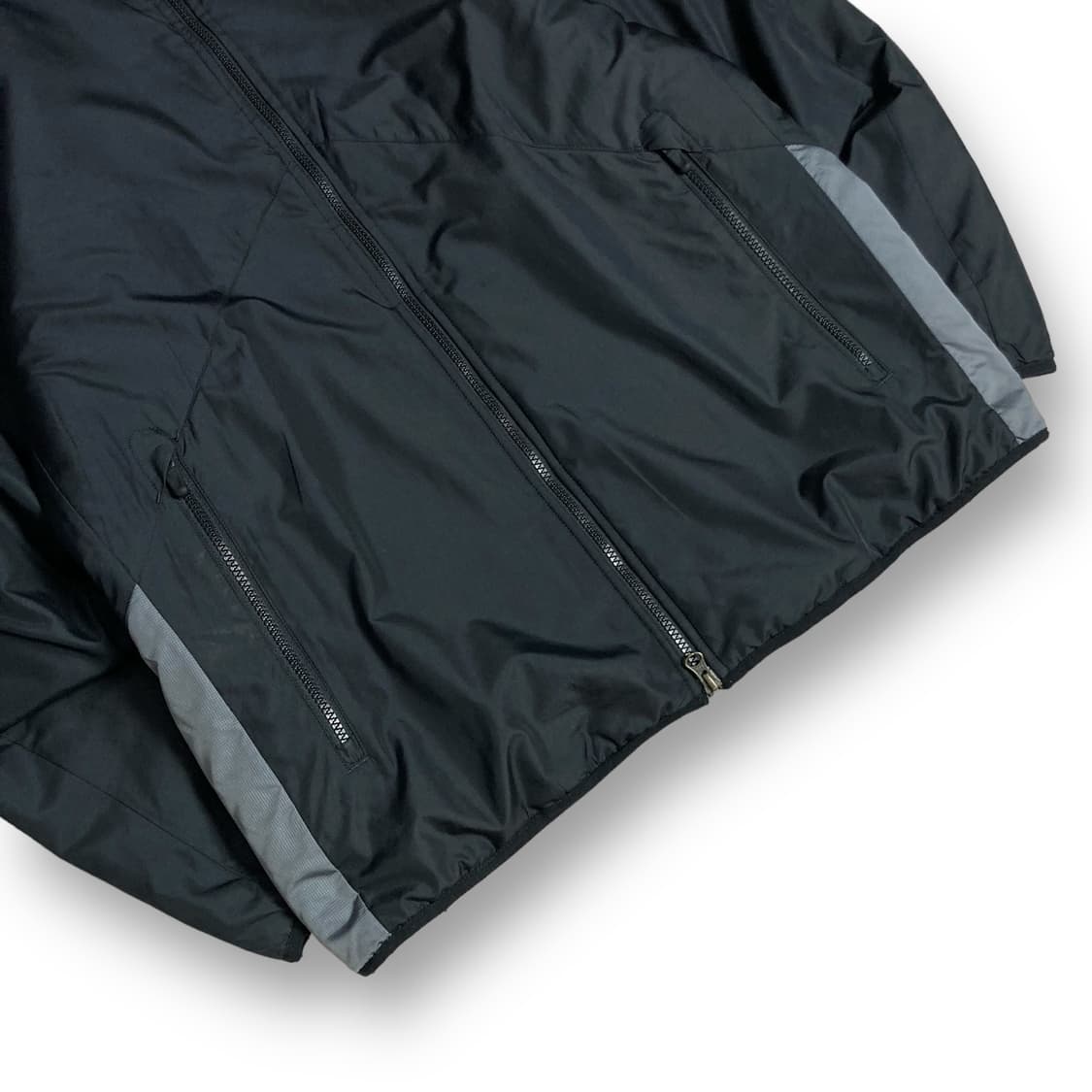 나이키 스우시 디테일 블랙 봄버자켓 상품이미지3