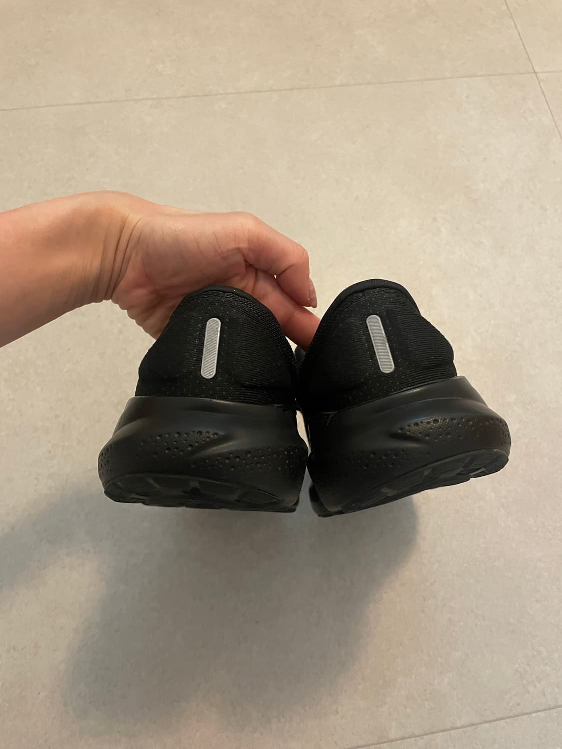 235) brooks 브룩스 아드레날린 GTS 24 블랙  상품이미지3