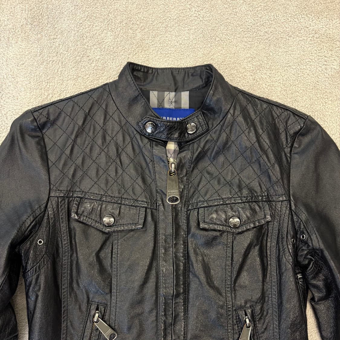 버버리 레더 크롭 자켓 상품이미지3