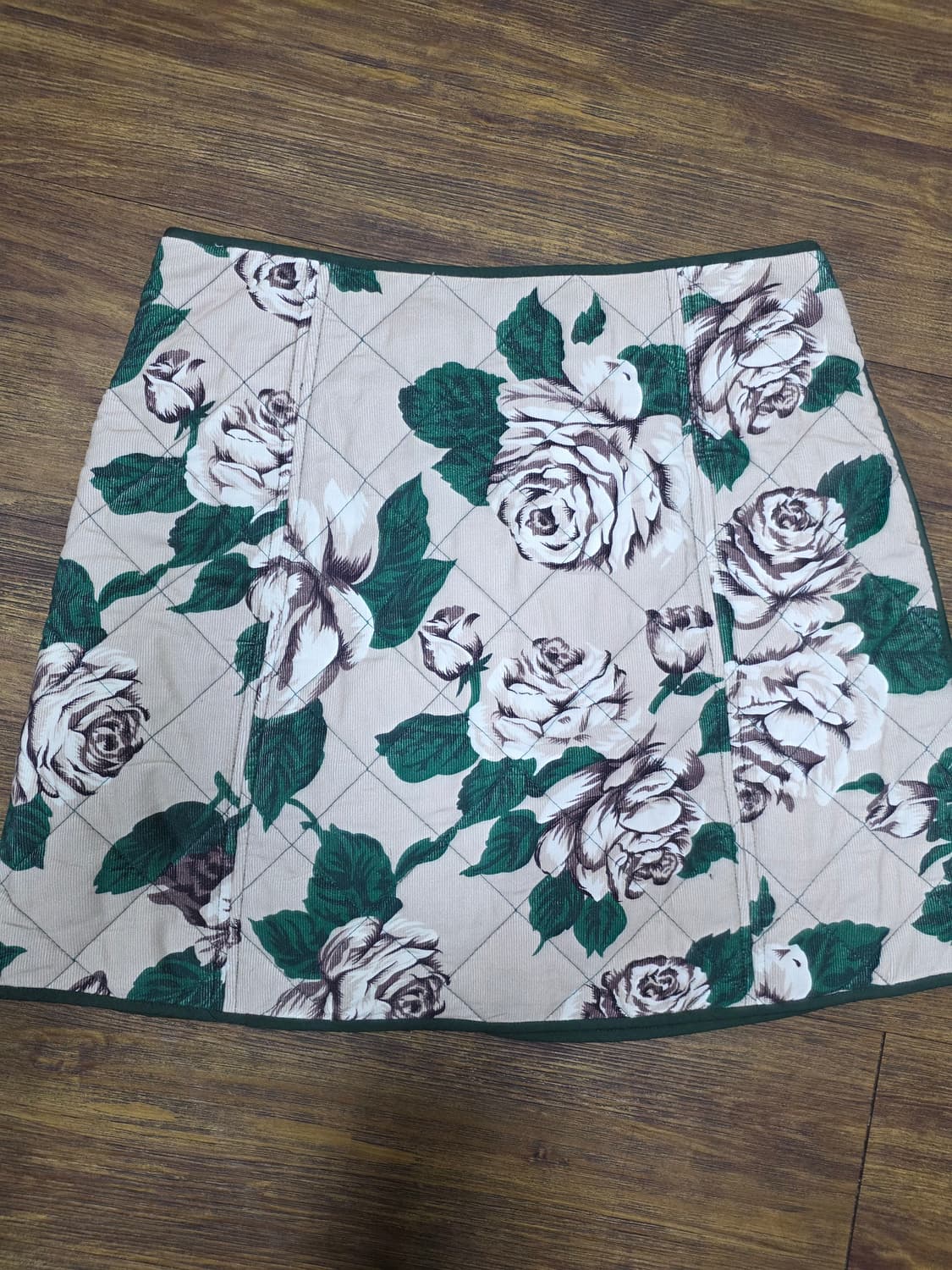 끌로디피에로 스커트 거의새거 상품이미지7