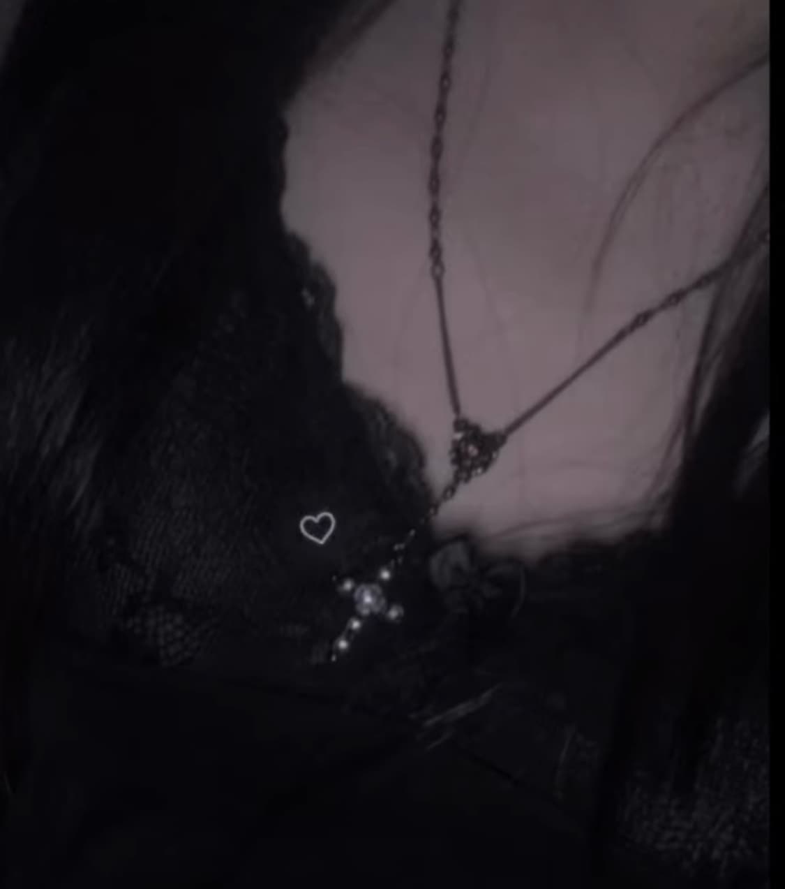 anna sui 장미 보석 십자가 목걸이 상품이미지1