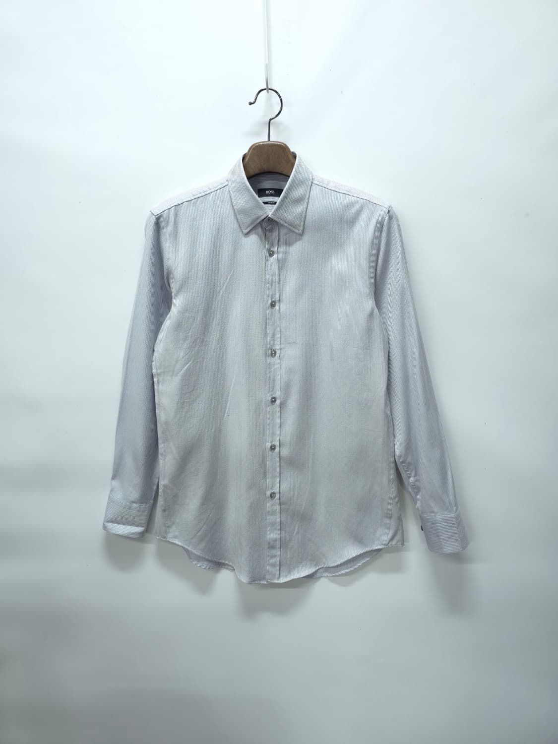 휴고보스 슬림핏 톤앤톤 스트라이프 셔츠 상품이미지1