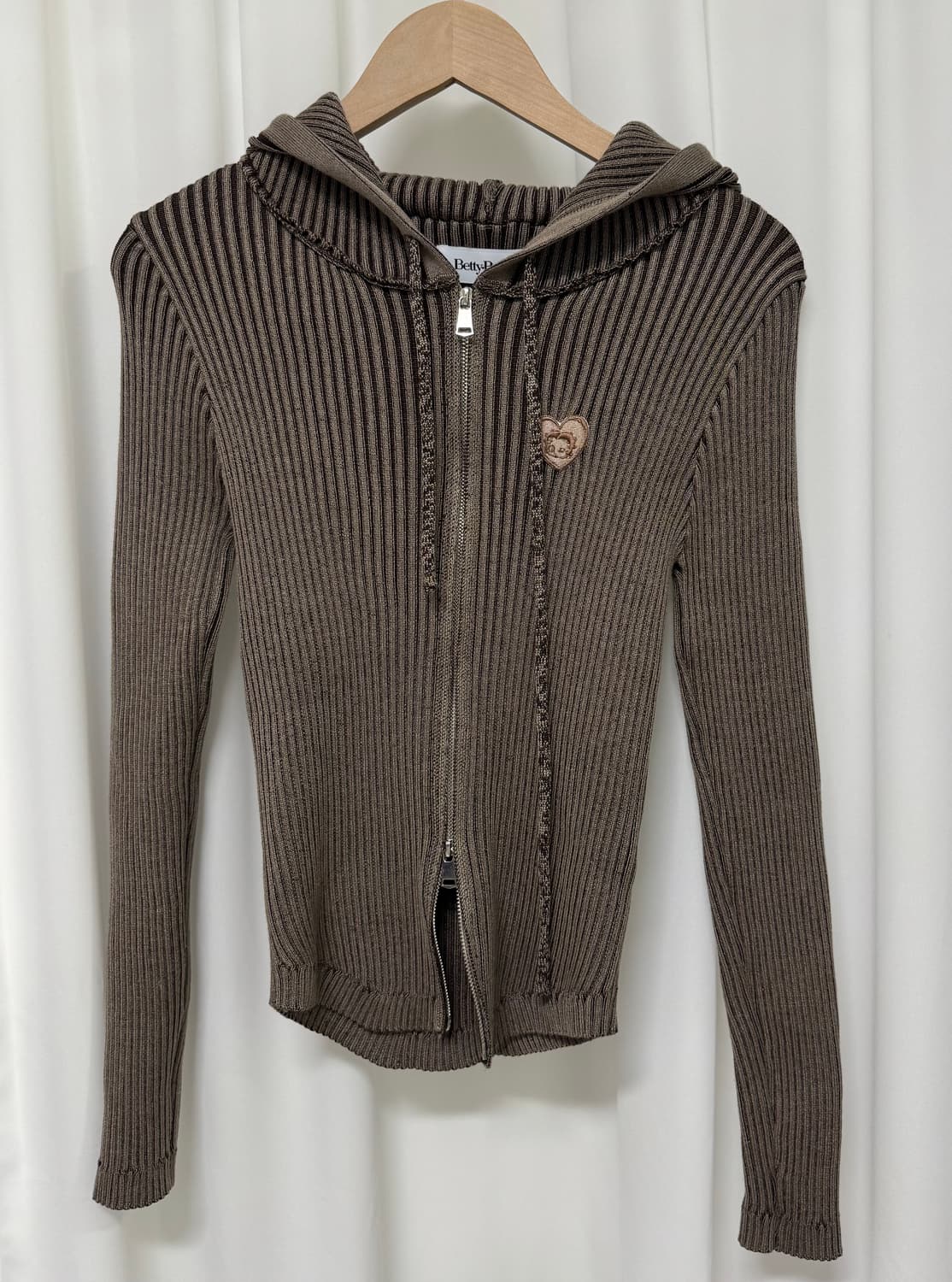 베티붑 X 얼킨 캔버스 투웨이 니트 후드 집업 상품이미지4