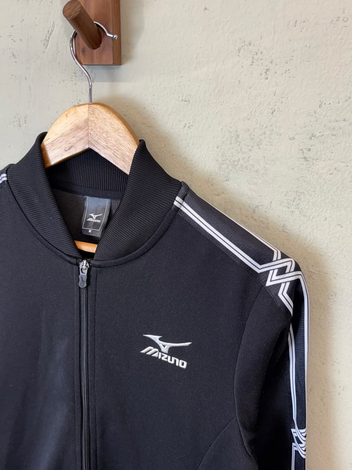 미즈노 사이드라인 트랙탑 져지 블랙 상품이미지4