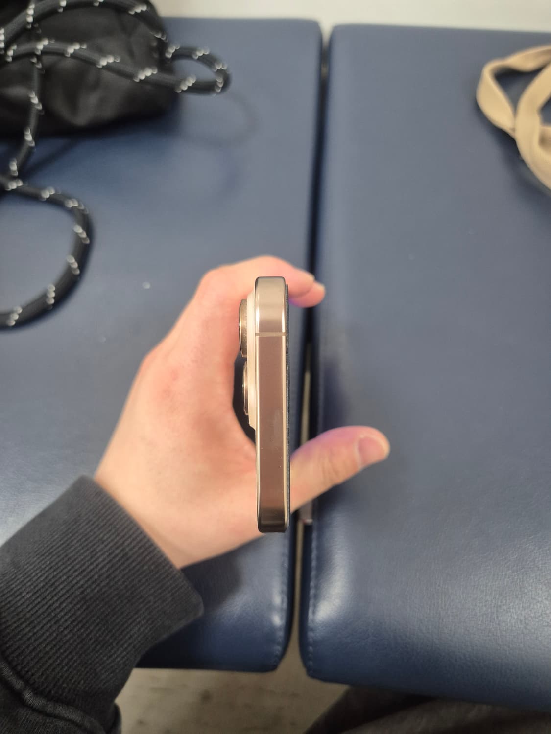 아이폰 16 프로 128GB 판매합니다. 상품이미지6