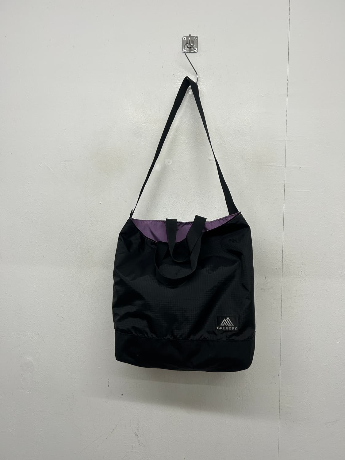 그레고리 X 프릭스토어 리버시블 숄더백  상품이미지1