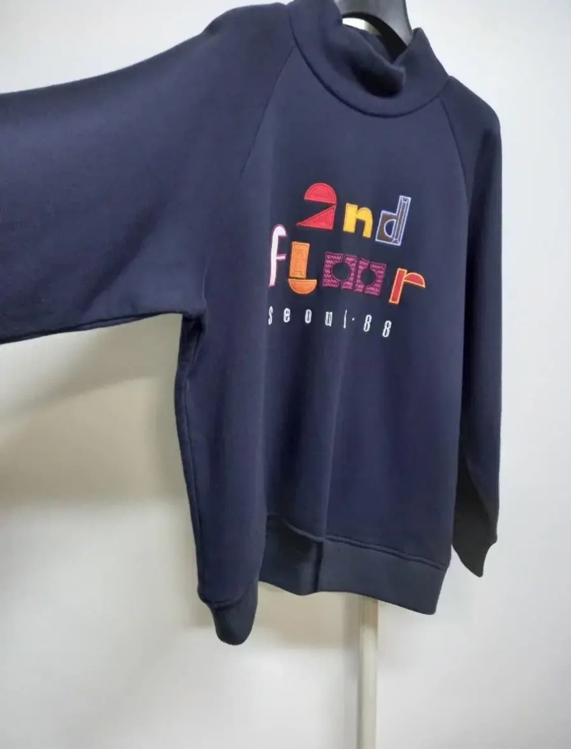 세컨플로어 추동 기모 박시타입 맨투맨 F 상품이미지4