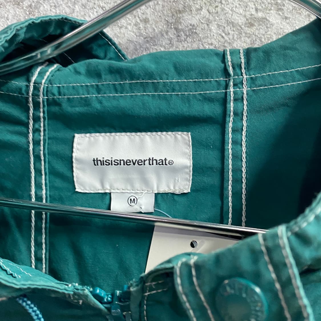 디스이즈네버댓 스티치 하프집업 후디드 아노락 B4323  상품이미지3