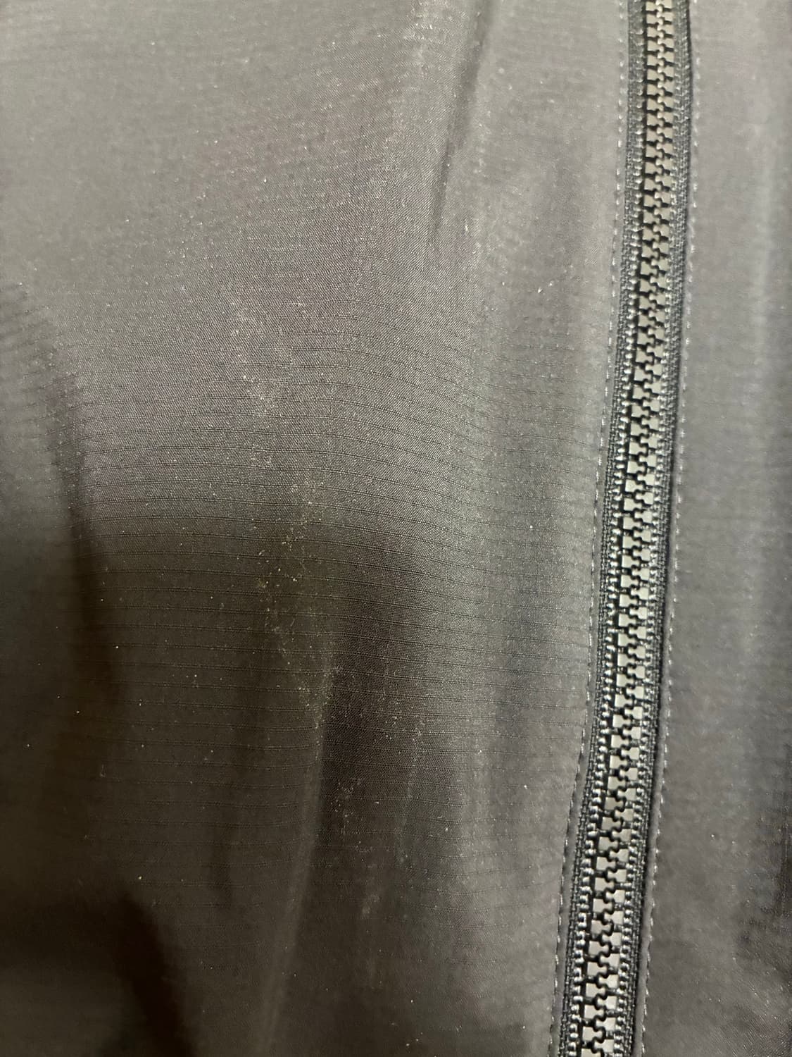 유니클로 바람막이 상품이미지4