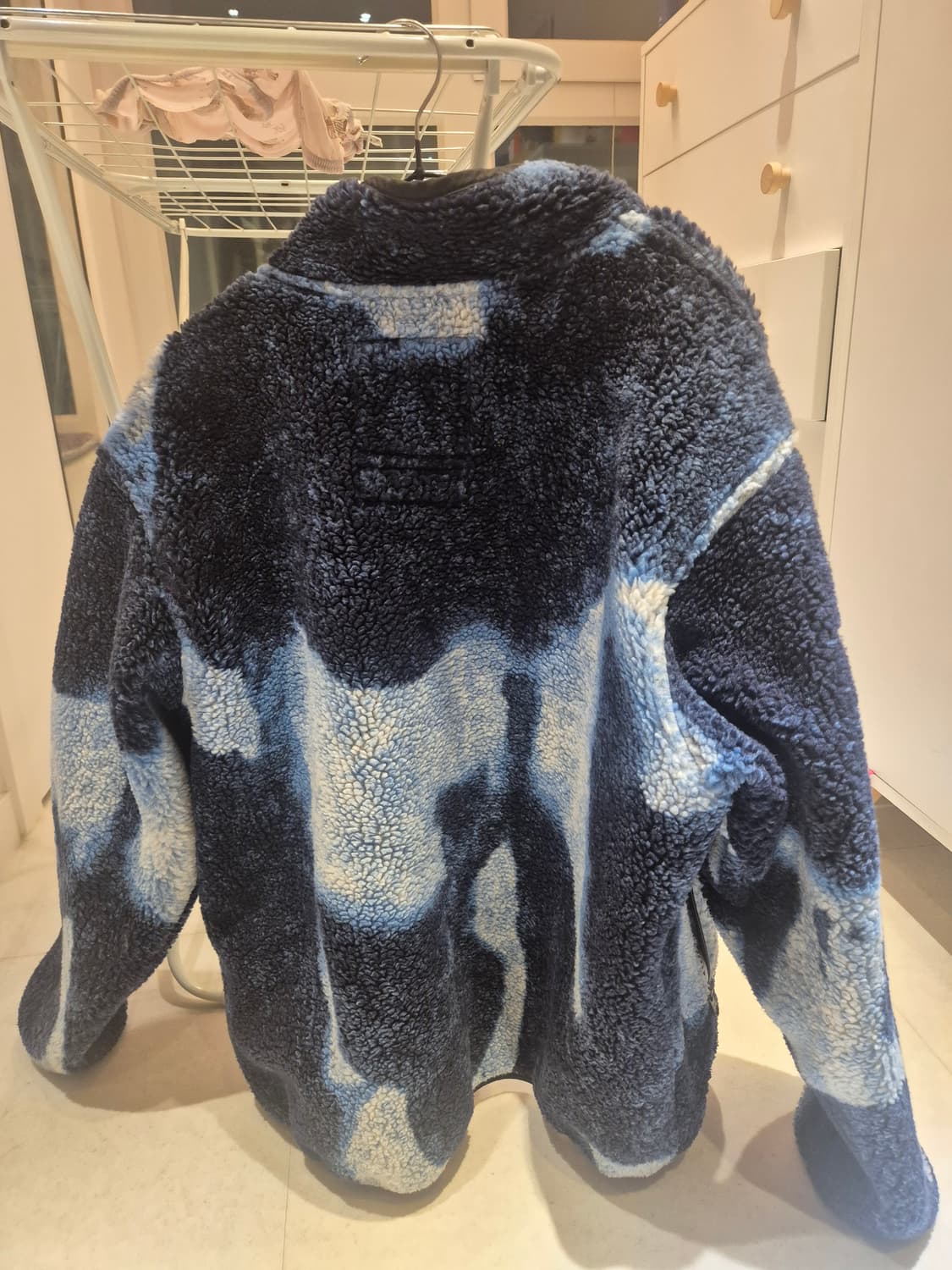 (M)슈프림 x 더 노스 페이스 블리치드 데님 프린트 플리스 재킷 인디고 상품이미지4