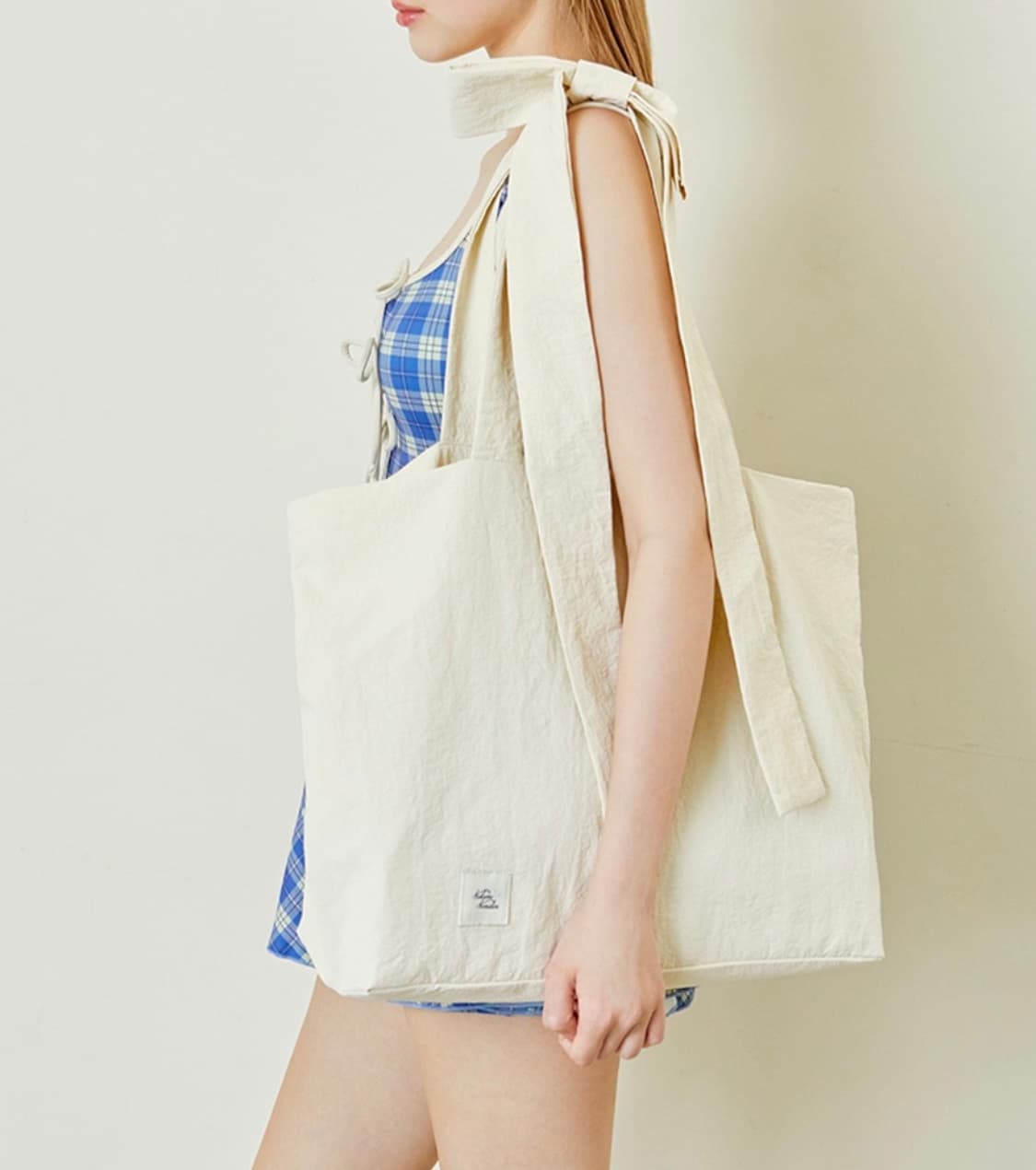 [새상품,정가이하] 비키니밴더 리본 스트랩 숄더백 상품이미지1