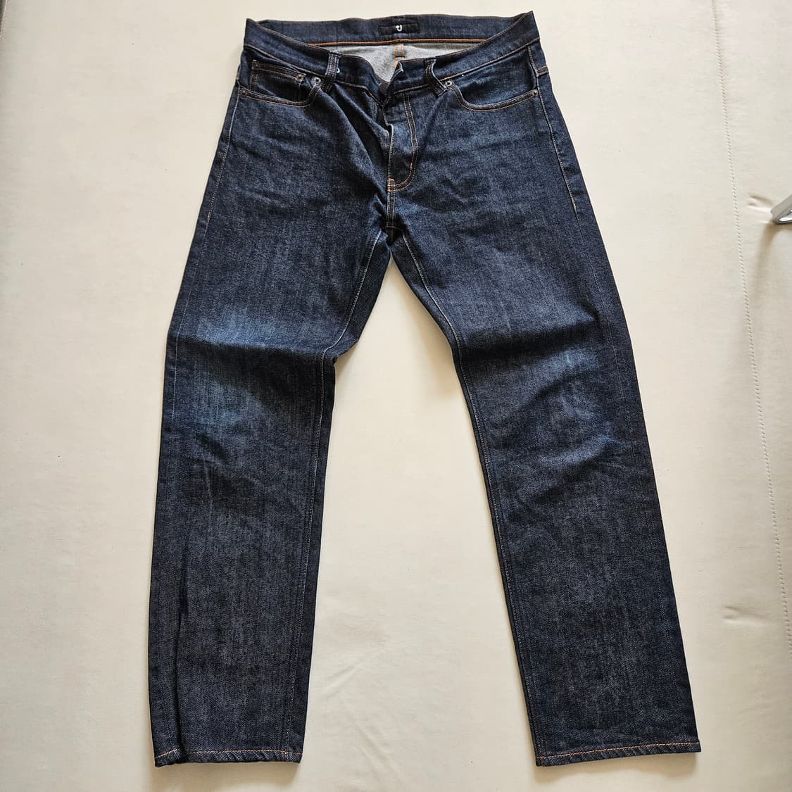 [32] 유니클로 +j 슬림핏 셀비지 진 상품이미지1