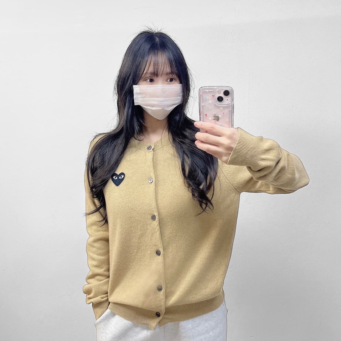 꼼데가르송 블랙 하트 와펜 리운드 가디건 니트 베이지 상품이미지1