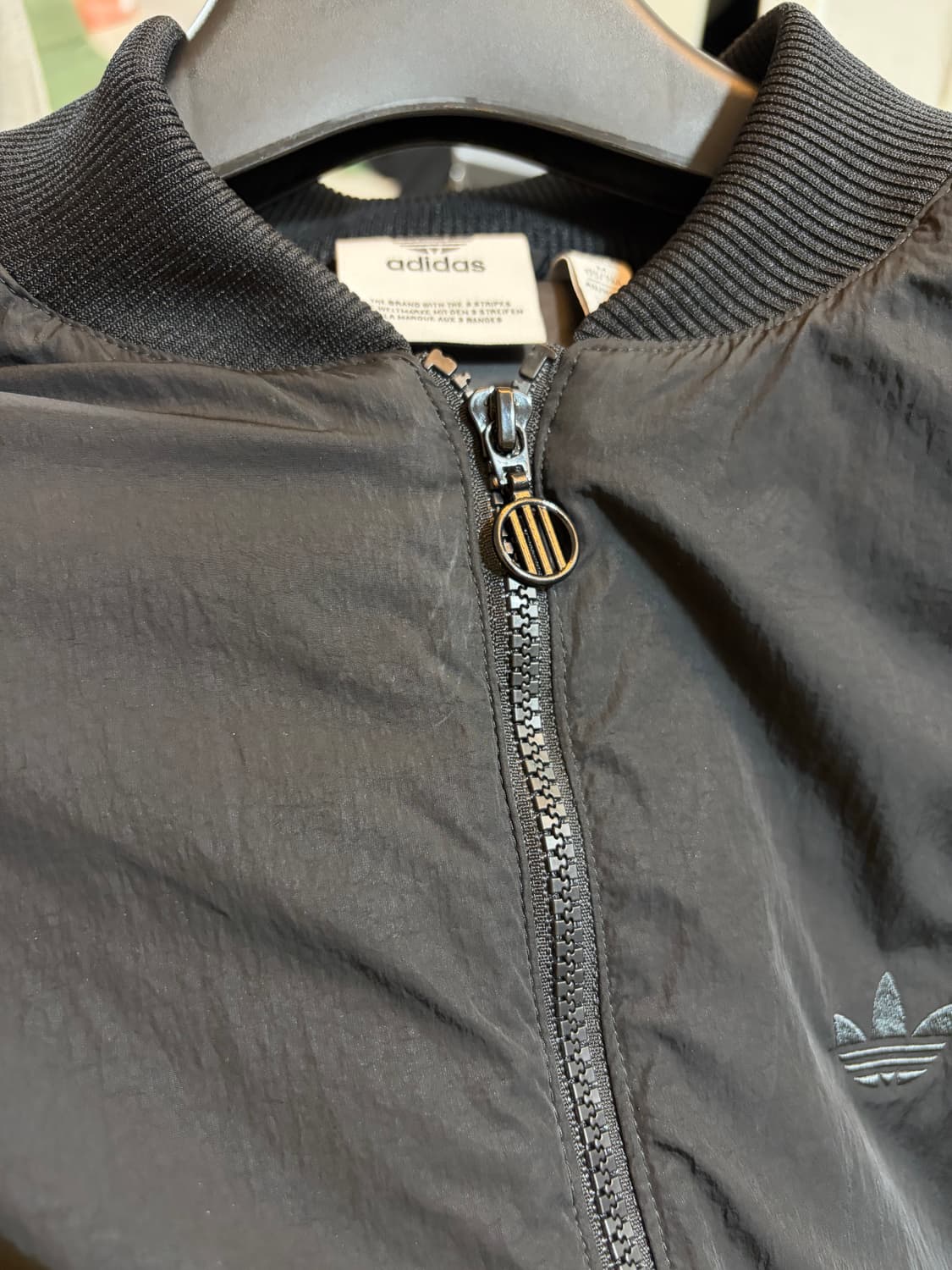 아디다스 오리지널스 패션 오버사이즈 봄버 자켓 JC7546 Black 상품이미지3