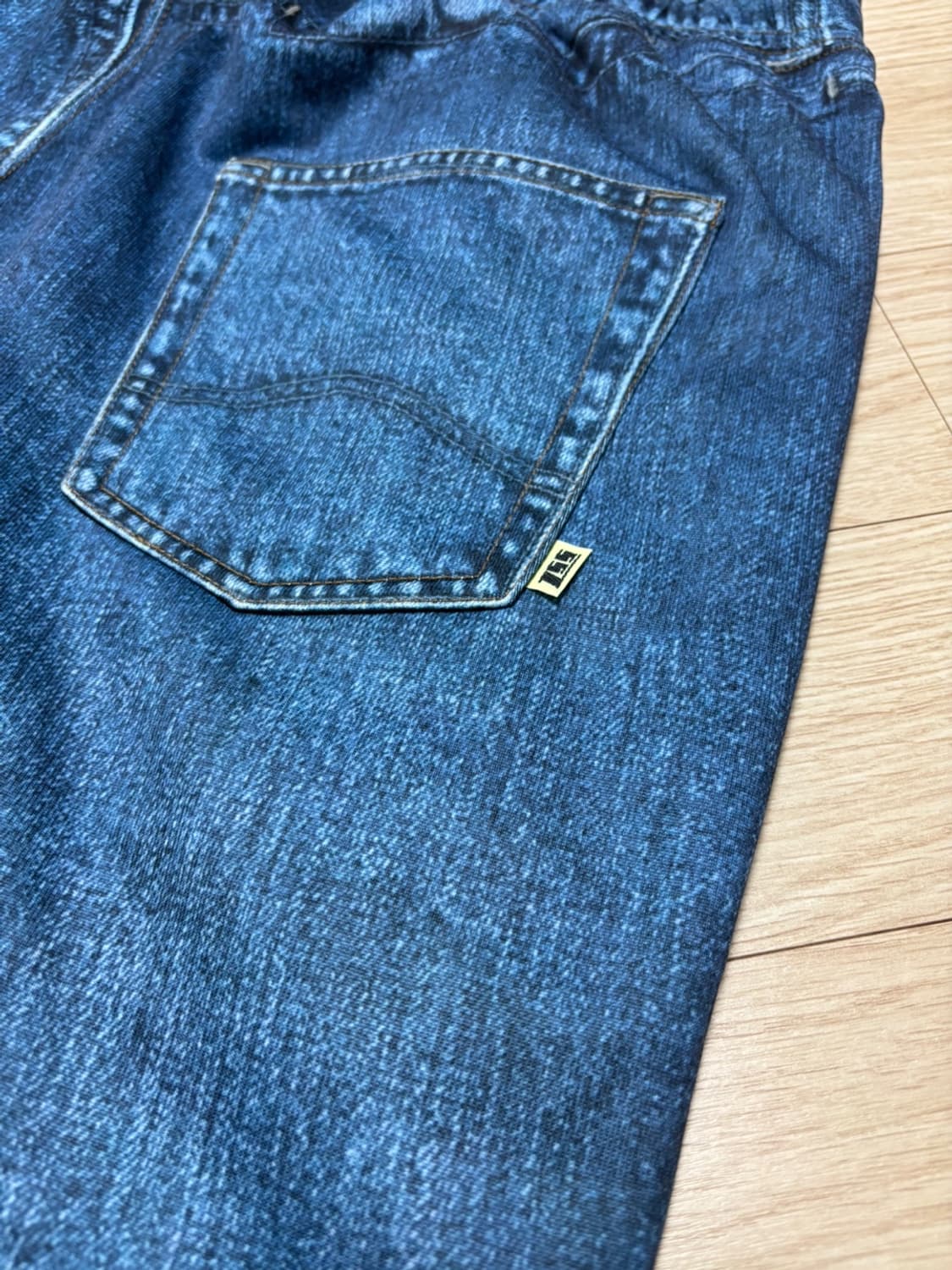 SSZ 24aw 디지털 데님 전사프린트 스웻팬츠 블루 L 상품이미지5