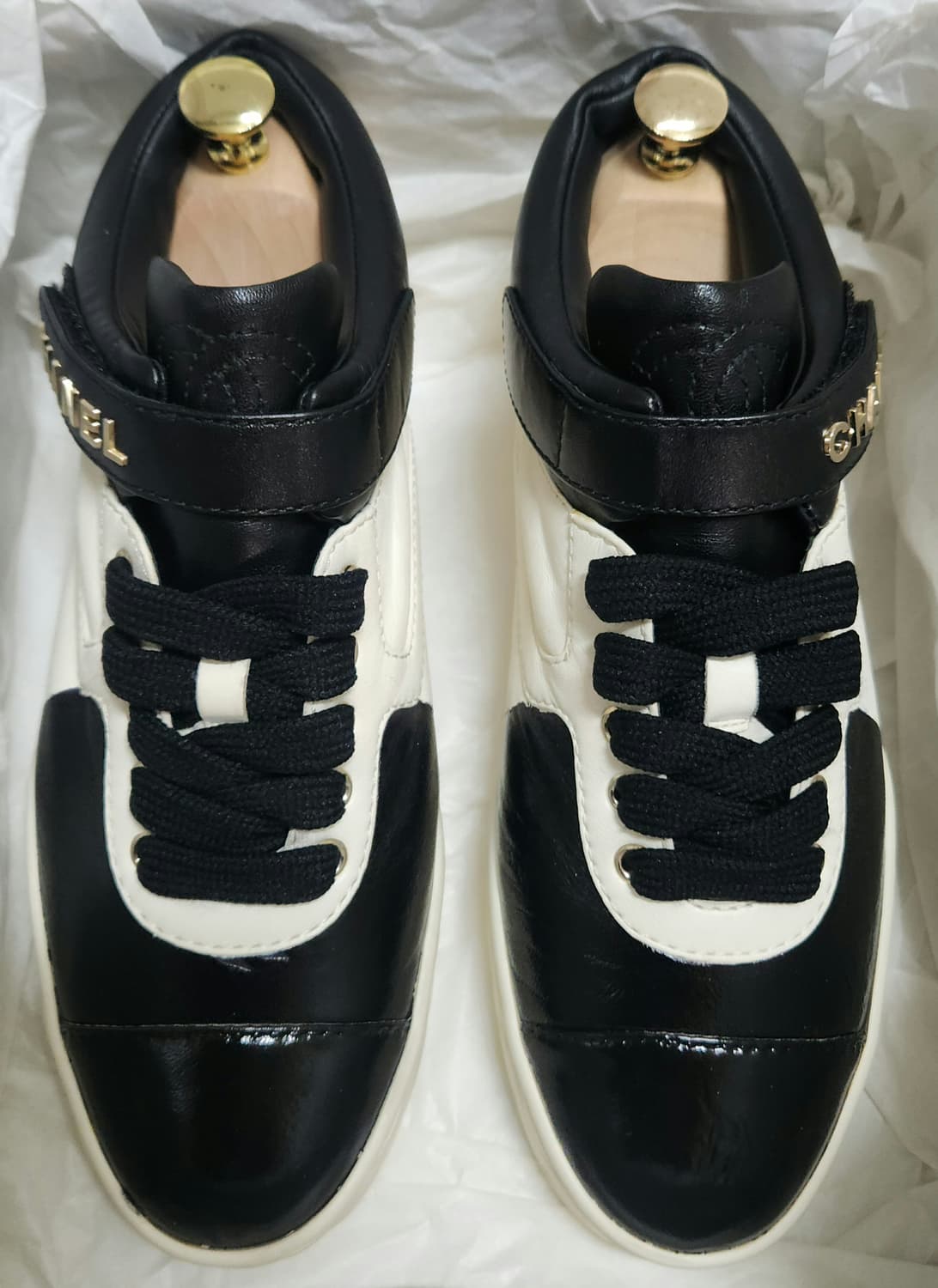 [정품]샤넬 스니커즈 운동화 클래식 퀼팅 레터링 블랙/아이보리 39.5  상품이미지6