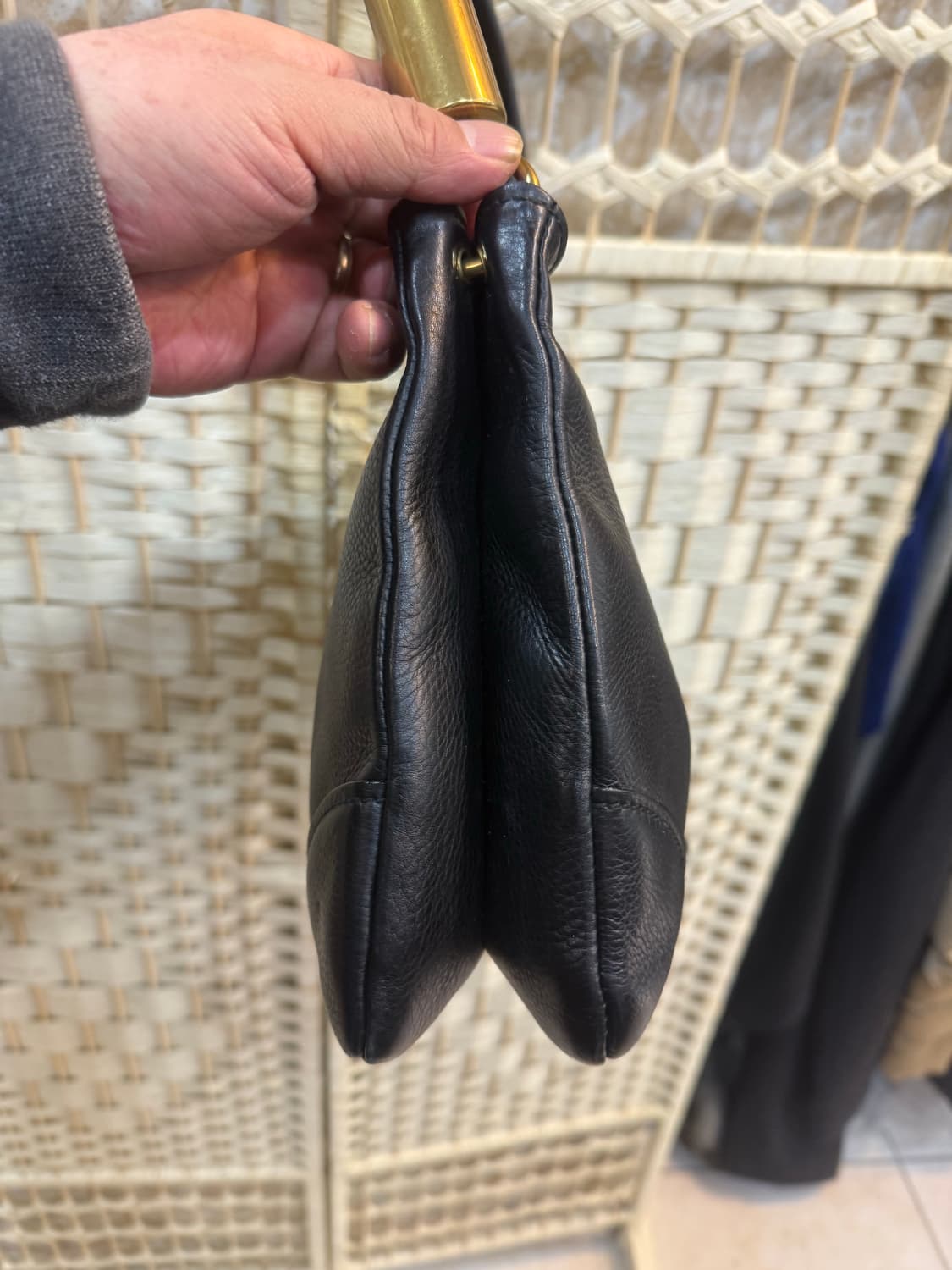 정품 구찌 레더 쇼퍼백 팝니다 상품이미지5