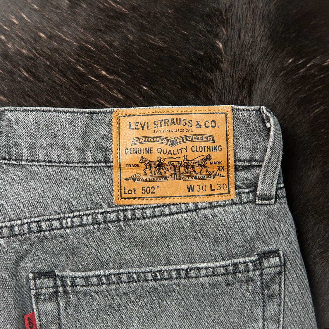 [30] 리바이스 프리미엄 x 저스틴 팀버레이크 502 데님팬츠 그레이  상품이미지6