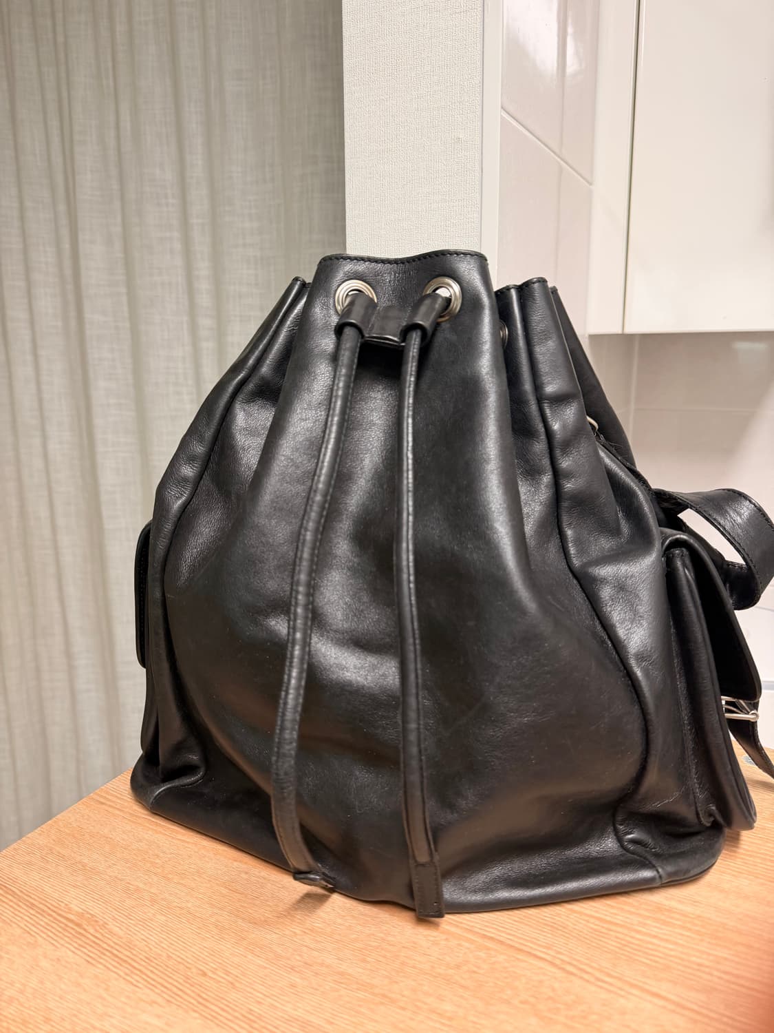 생로랑 버킷백 상품이미지1