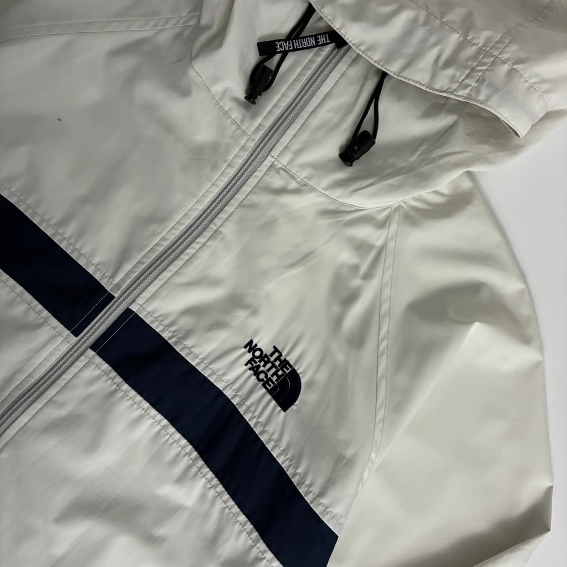 North face 노스페이스 90‘s  배색 화이트 블랙 후디 윈드브레 상품이미지3