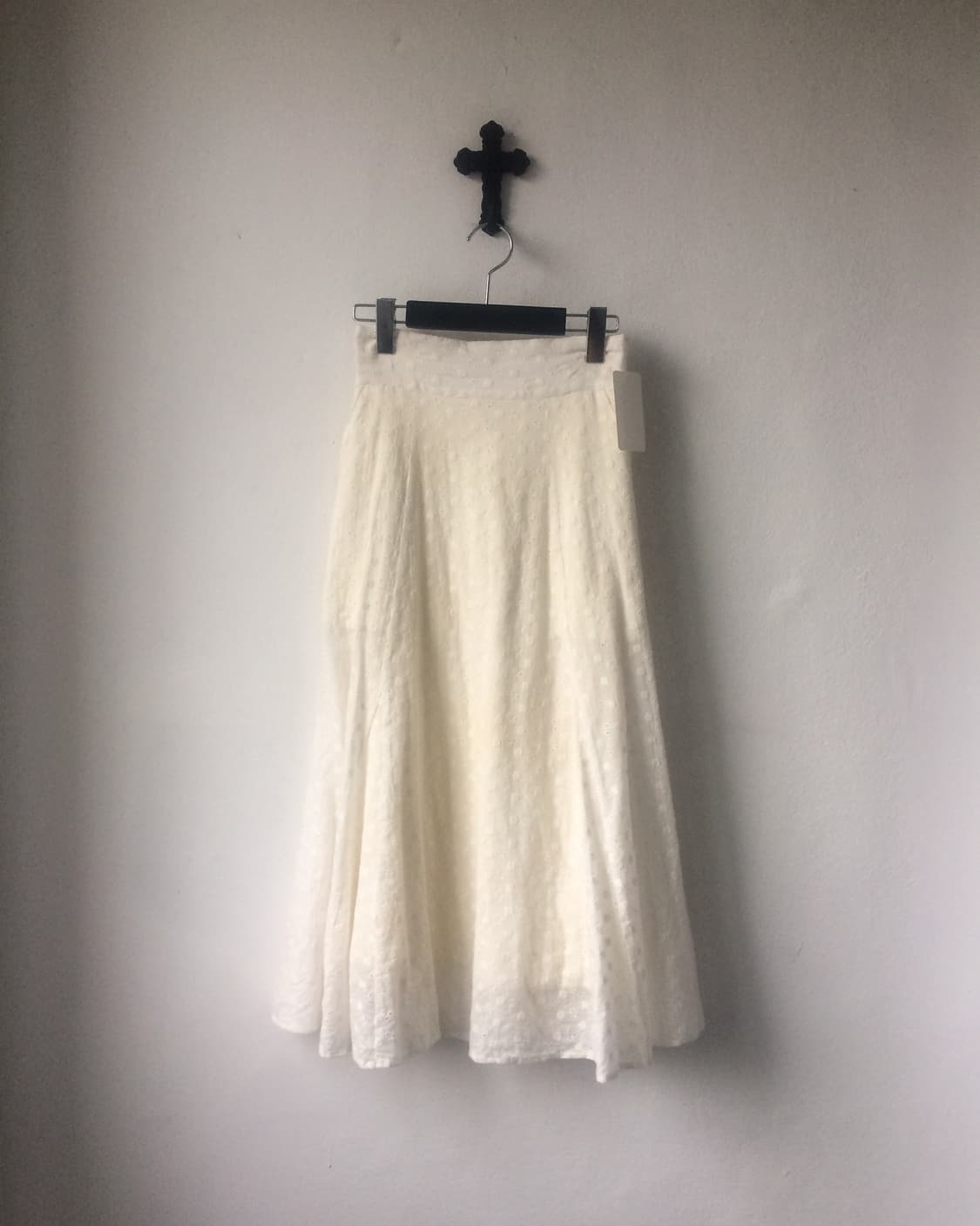 Punching pattern point long skirt 상품이미지1