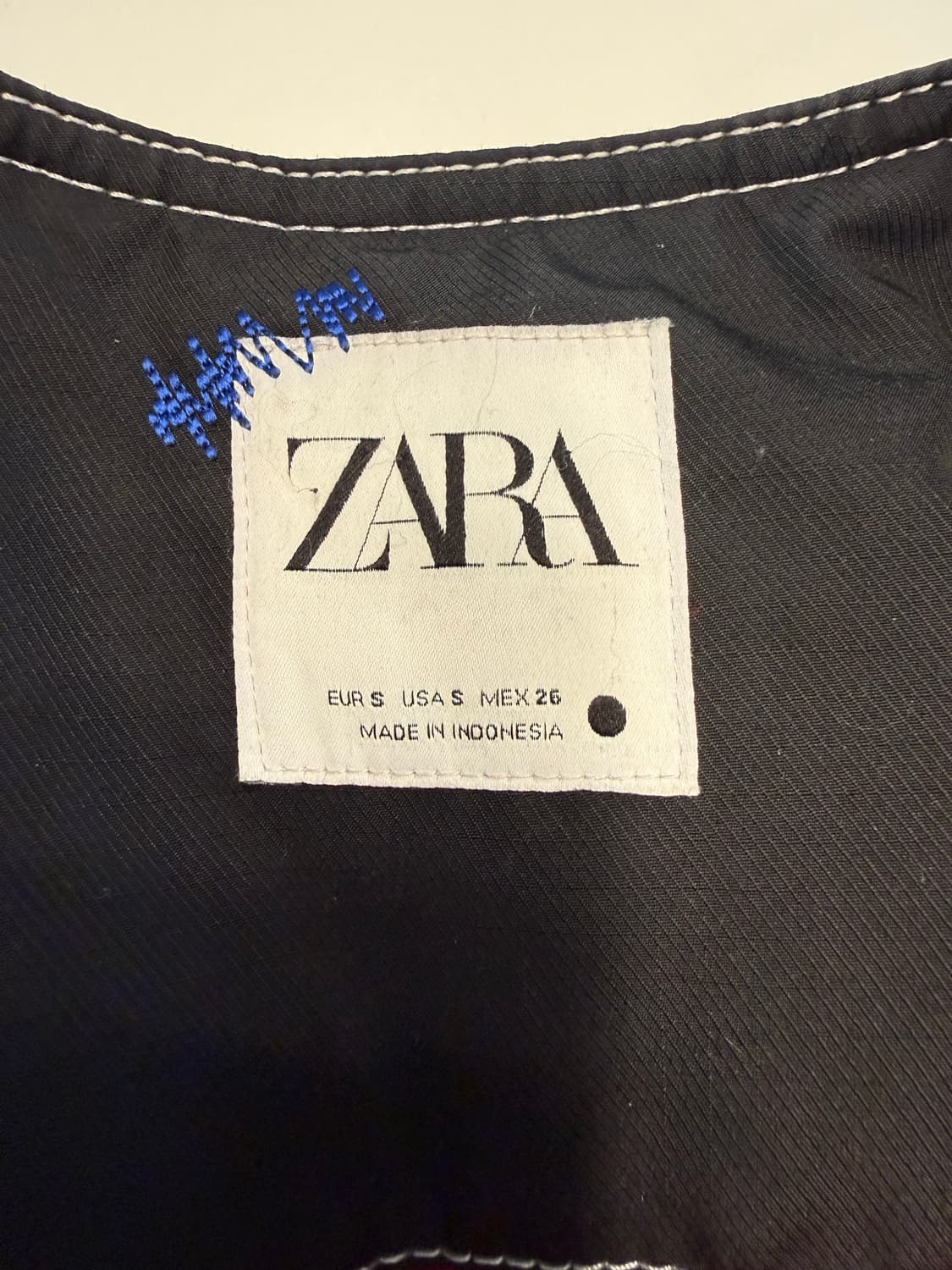 자라 X 아더에러 구스 봄버 패딩 상품이미지6