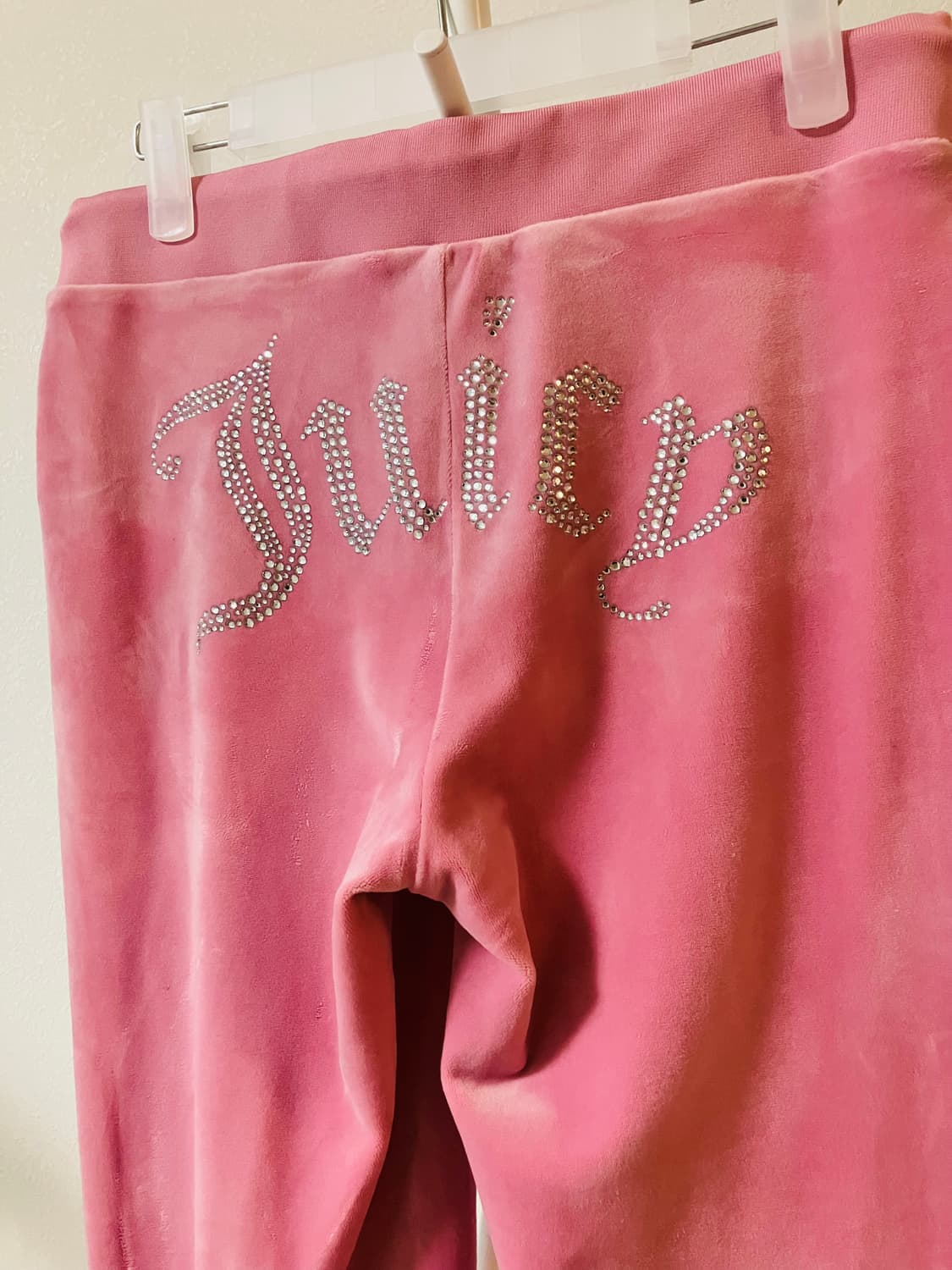 쥬시꾸뛰르 벨벳 벨루아 큐빅 트랙팬츠 y2k 오네갸루 라떼갸루 상품이미지1