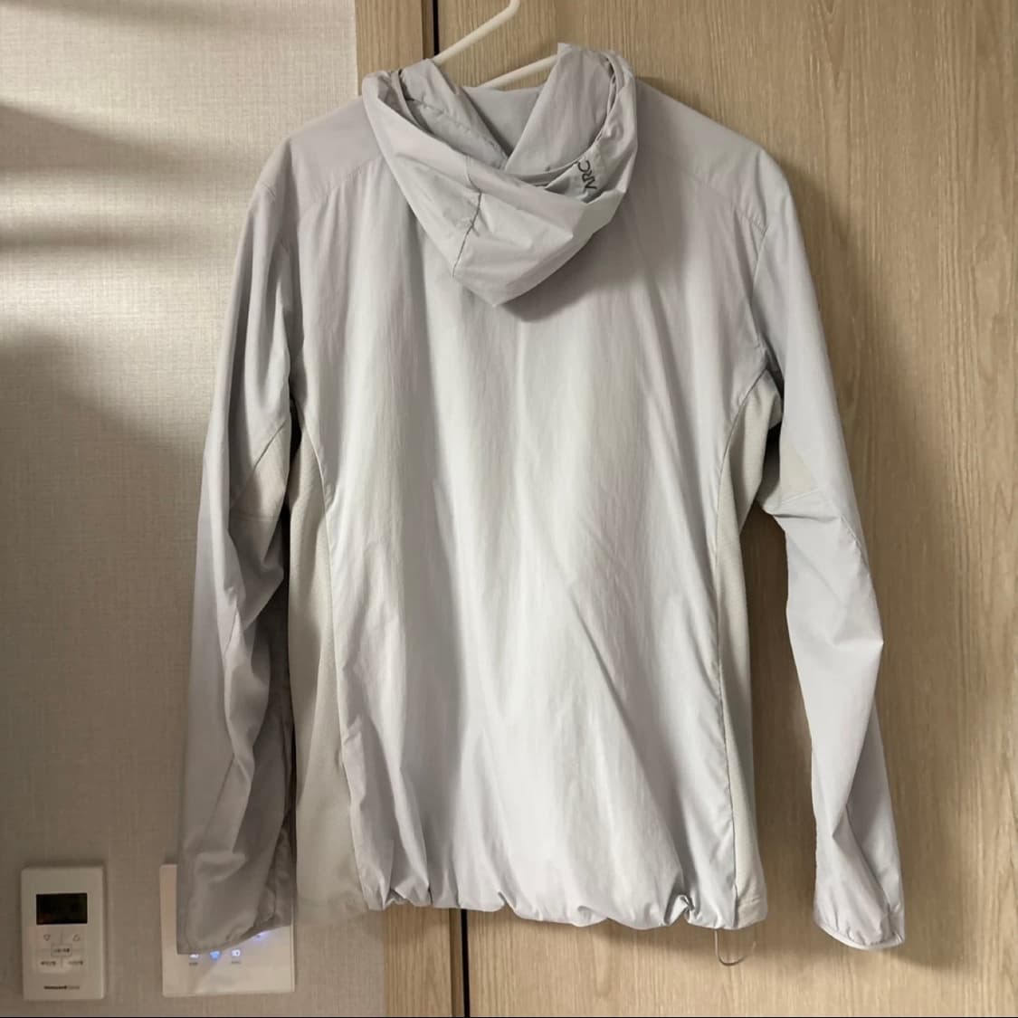 아크테릭스 아톰 SL 후디 남성 M 솔리튜드 상품이미지2