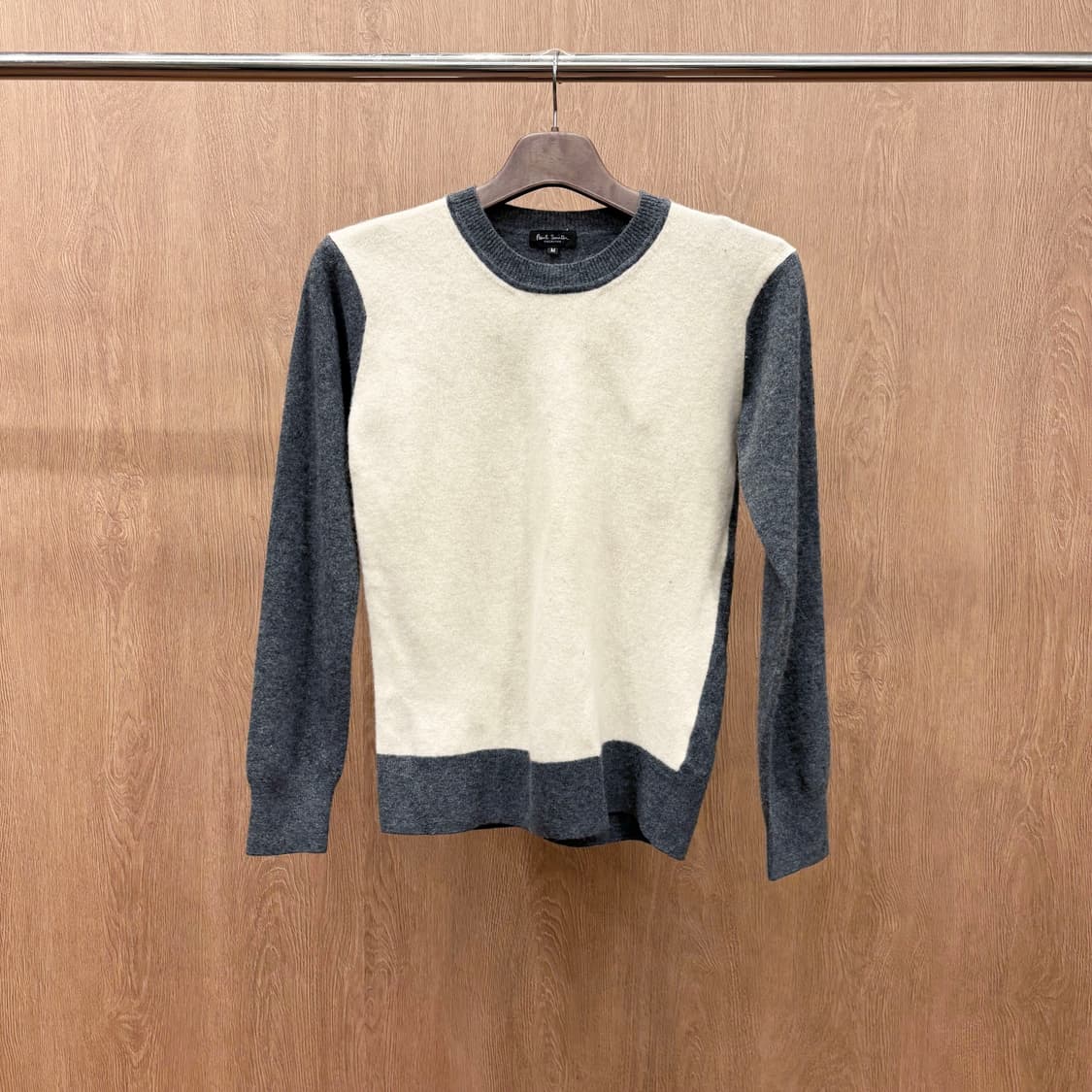 폴스미스 라운드넥 램스울 긴팔 니트 컬러블록 배색 디테일 아이보리 차콜 상품이미지2