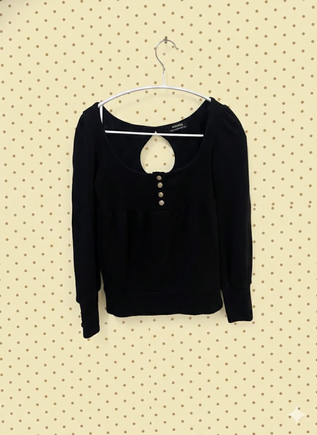 블랙 뒷 트임 슬림핏 니트 상품이미지1