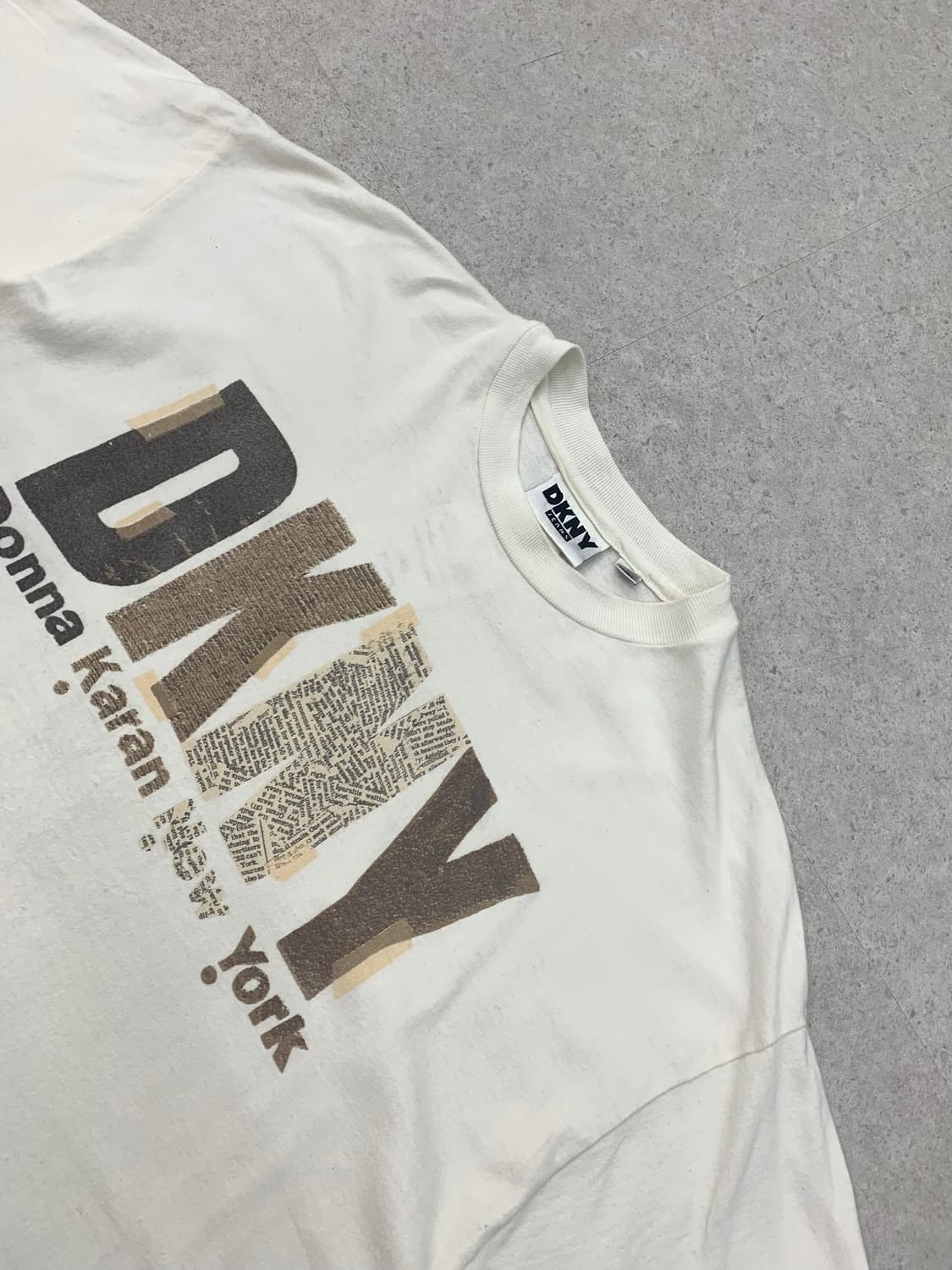 DKNY 90s 로고 반팔 티셔츠 상품이미지3