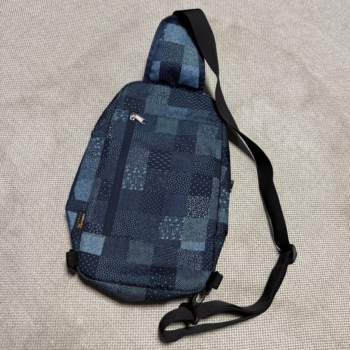 노스페이스 패턴 슬링백 상품이미지6