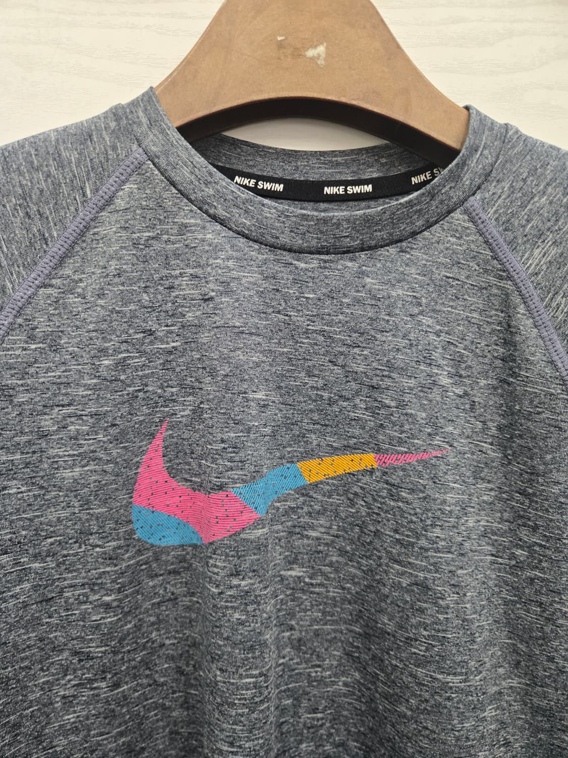 XS사이즈 )) NIKE SWIM 나이키 기능성 긴팔티셔츠! 크게나옴! 상품이미지2