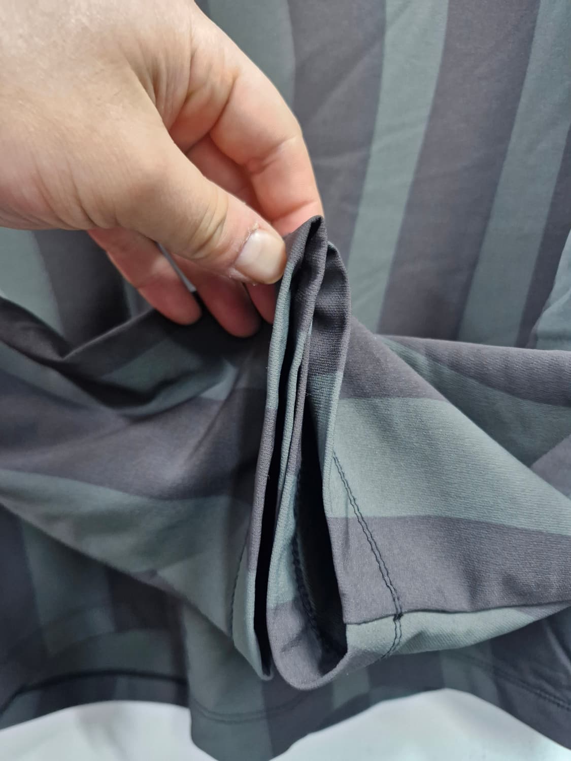 100L 커스텀멜로우 curve stripe 긴팔티셔츠. 상품이미지4