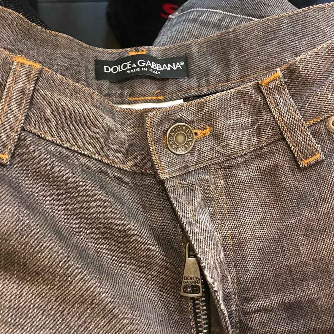 돌체앤가바나 메탈 로고 플레이트 데님 그레이 상품이미지5